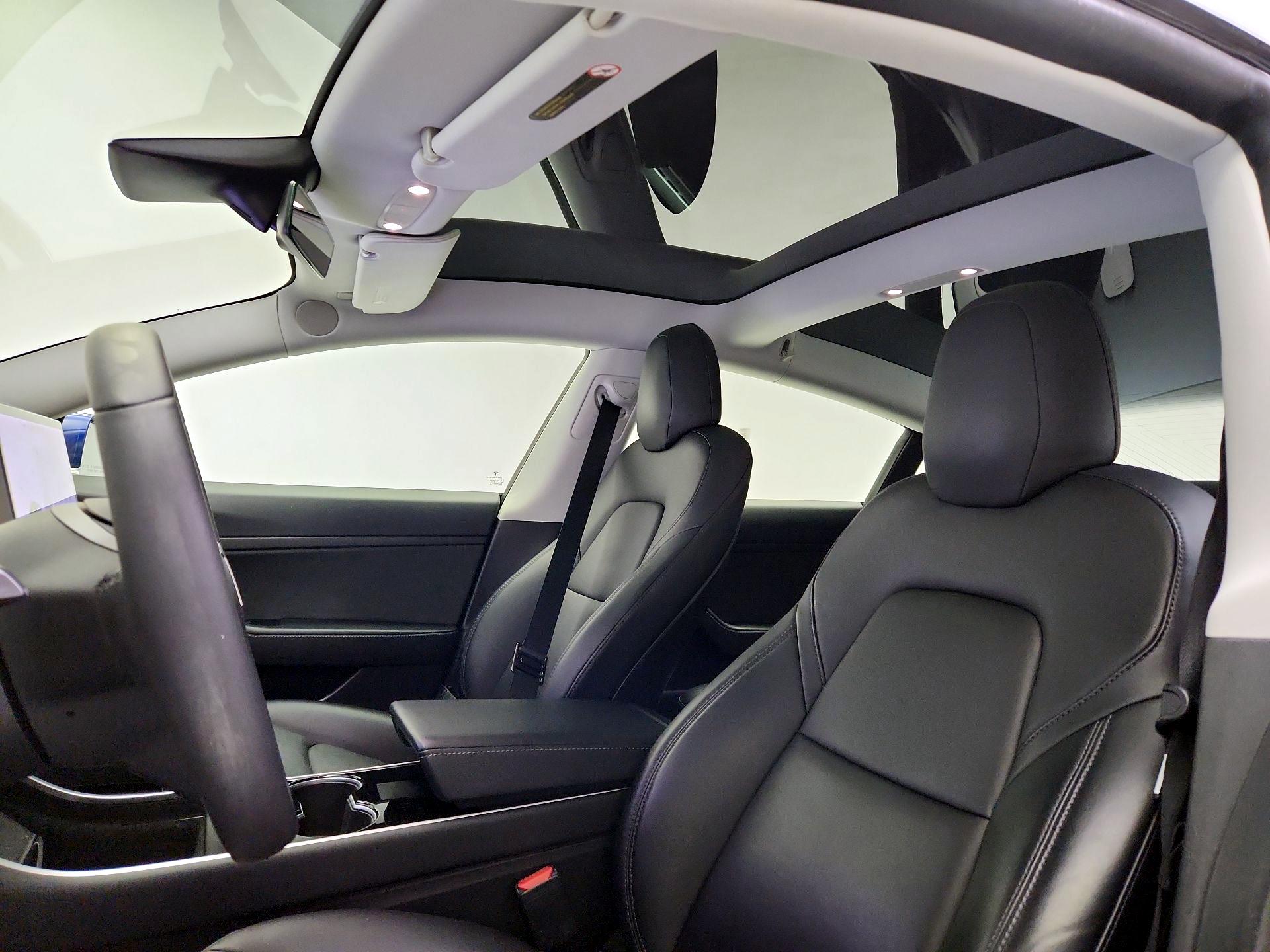 Thumbnail: 2020 Tesla Model 3 - 20