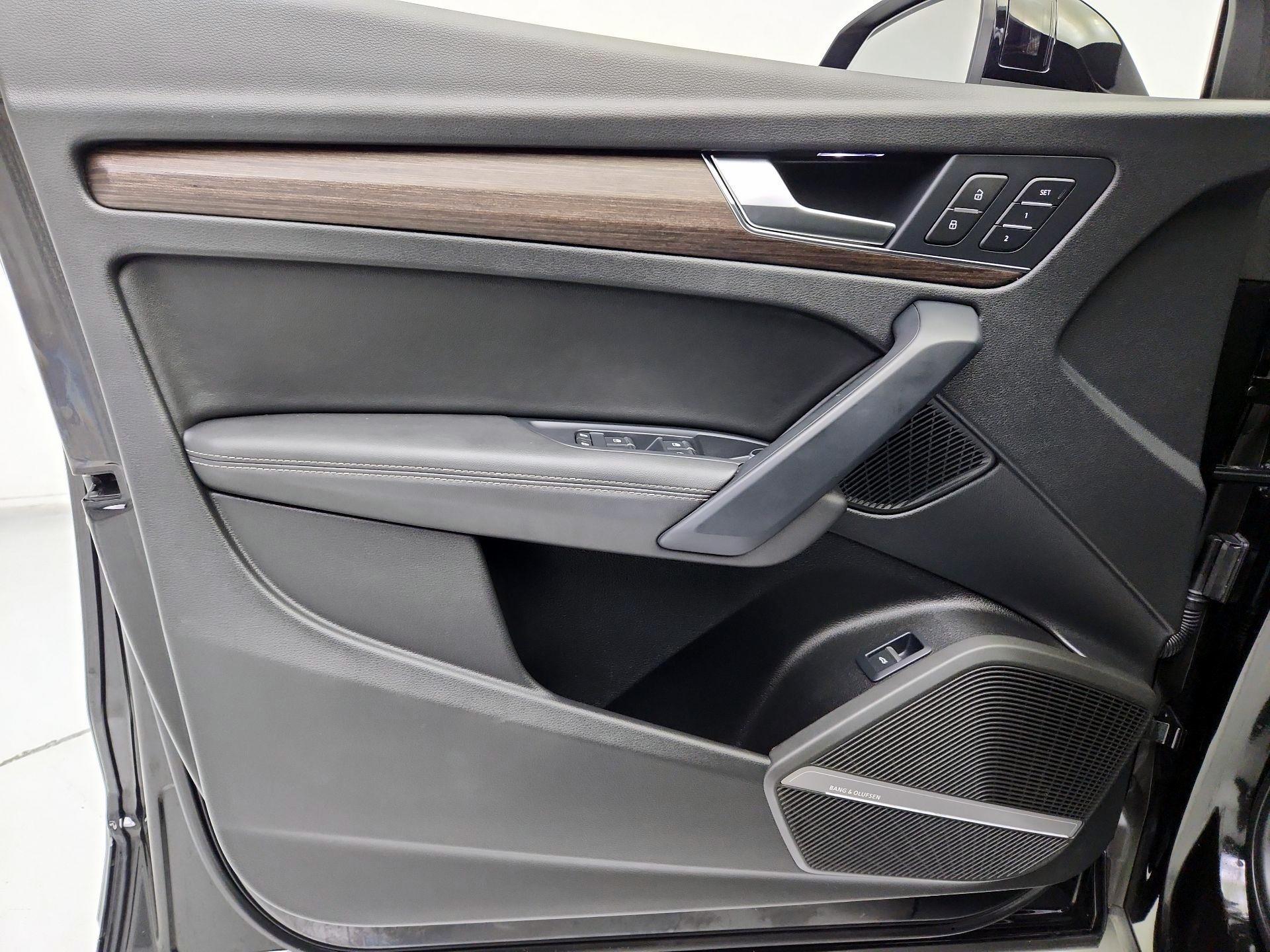 Thumbnail: 2023 Audi Q5 - 12