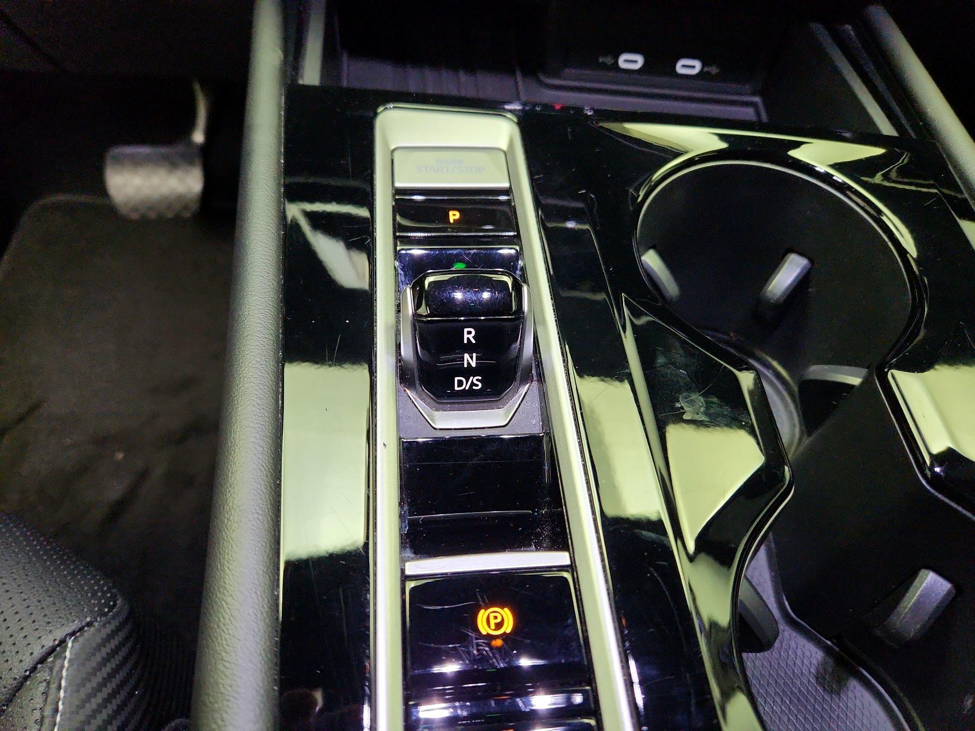 Thumbnail: 2025 Volkswagen Atlas - 17