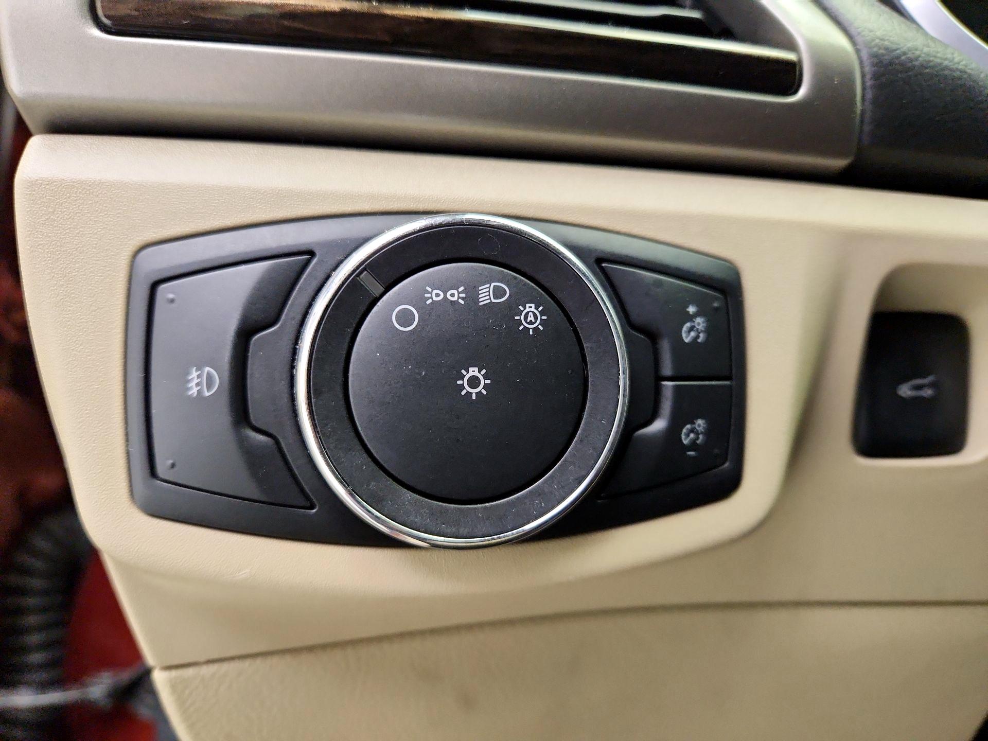 Thumbnail: 2014 Ford Fusion - 13