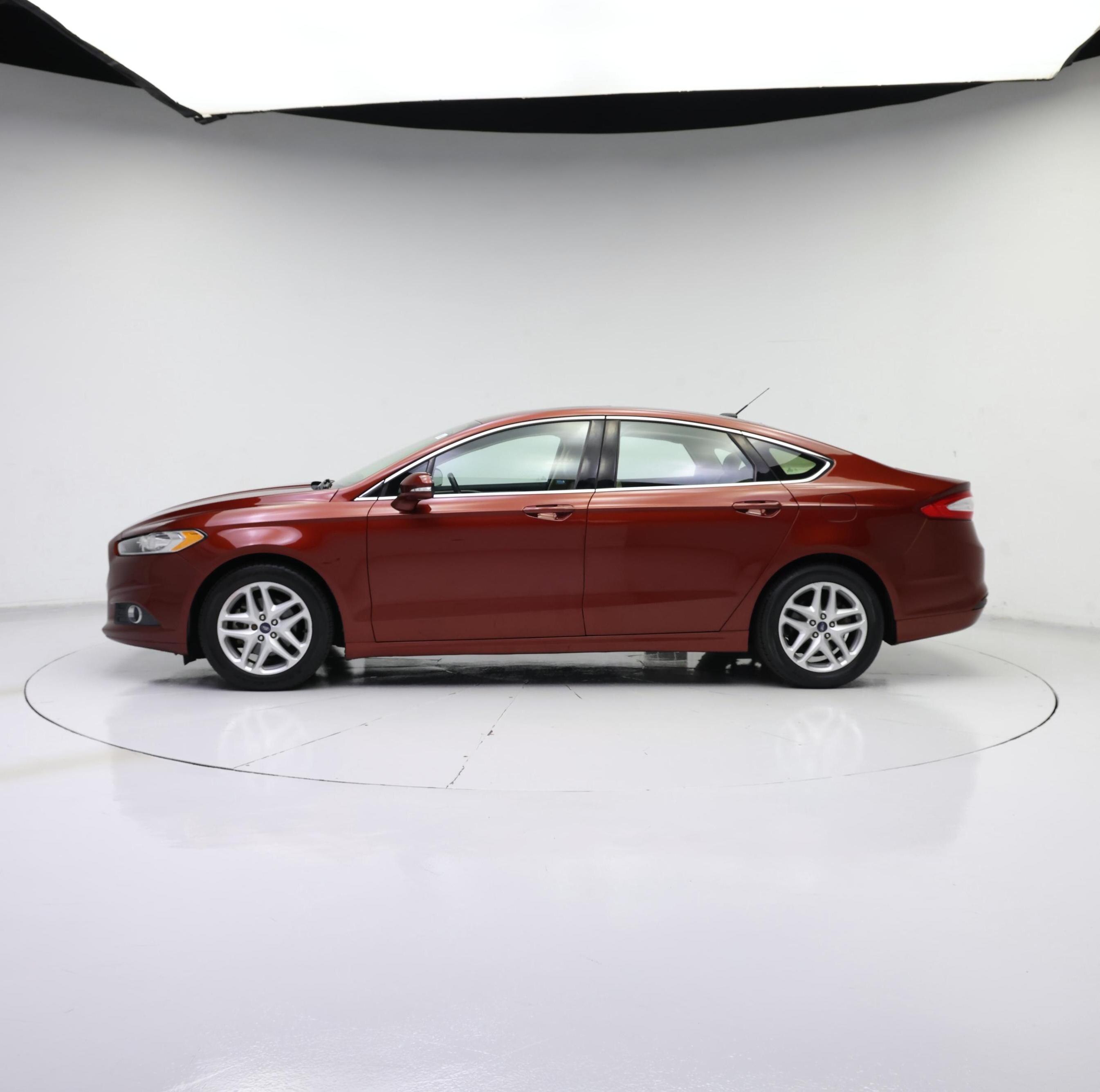 Thumbnail: 2014 Ford Fusion - 3
