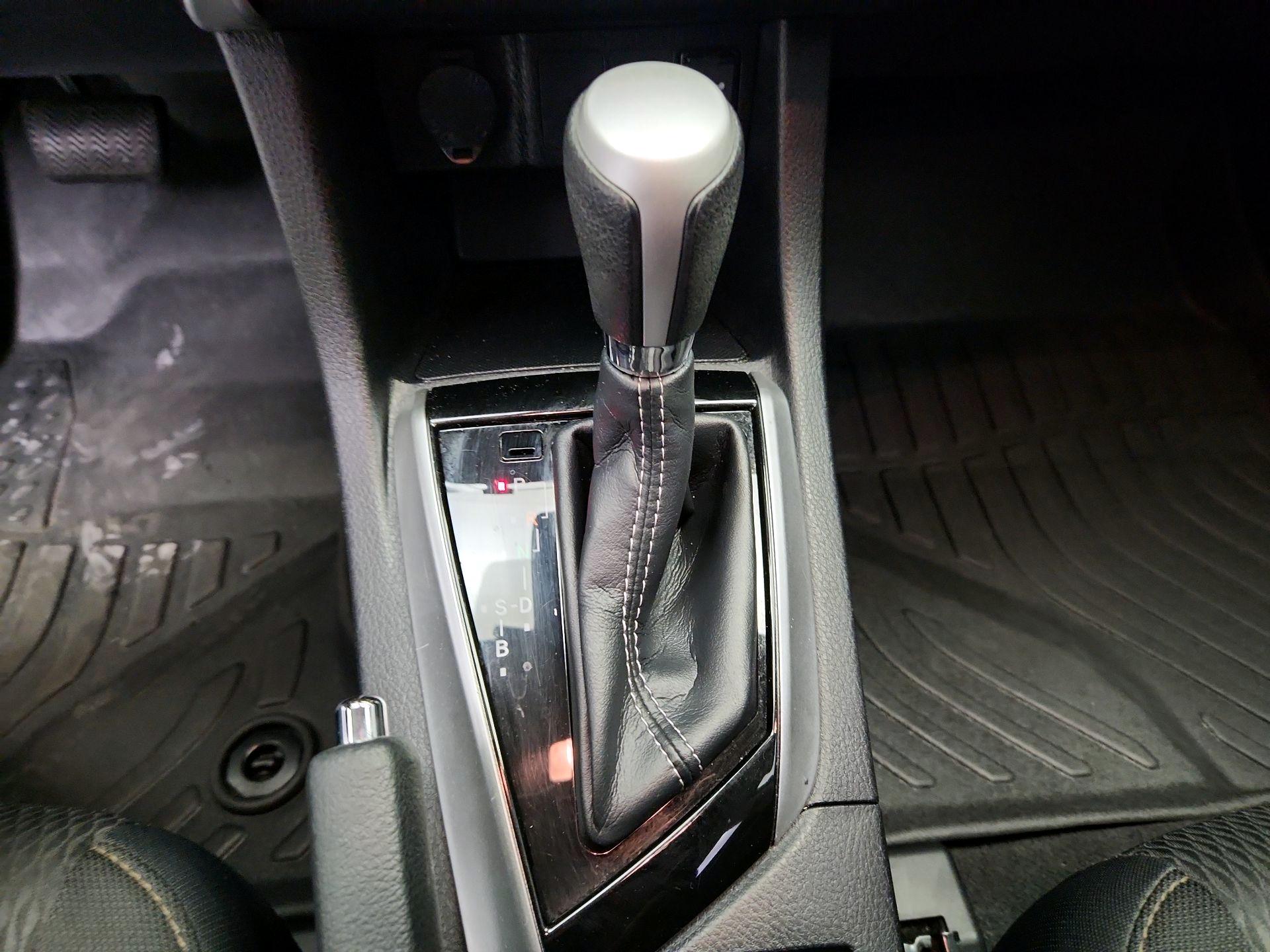 Thumbnail: 2019 Toyota Corolla - 17