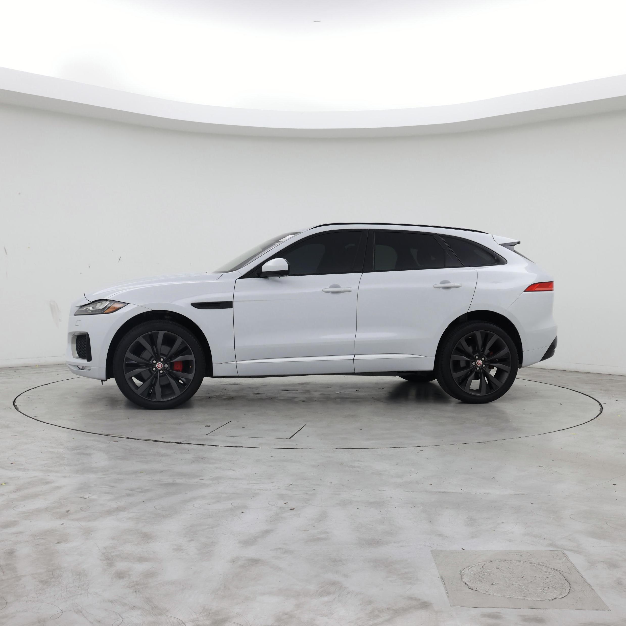 Thumbnail: 2019 Jaguar F-Pace - 3