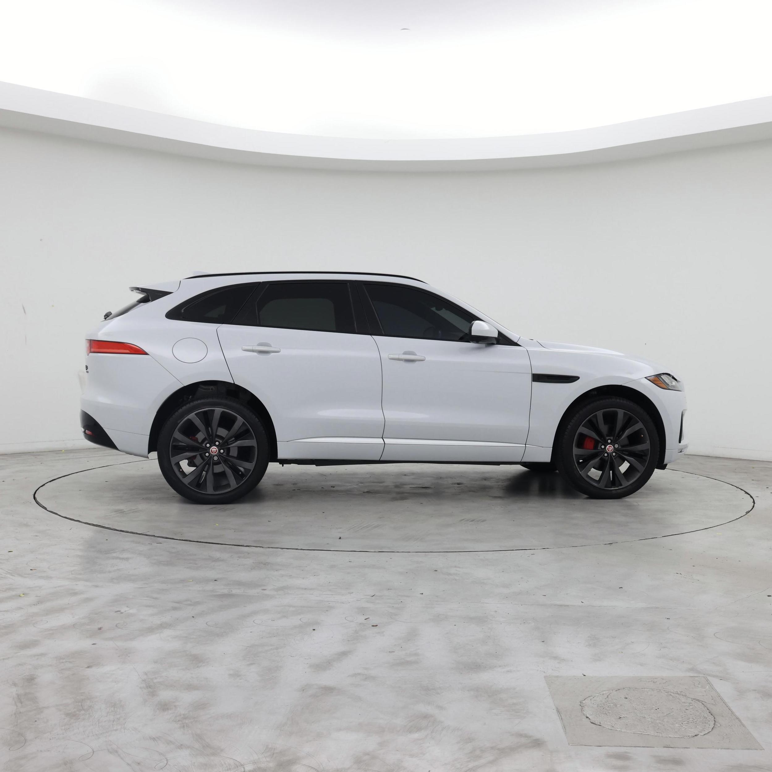 Thumbnail: 2019 Jaguar F-Pace - 7