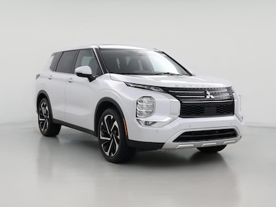 2023 Mitsubishi Outlander SE