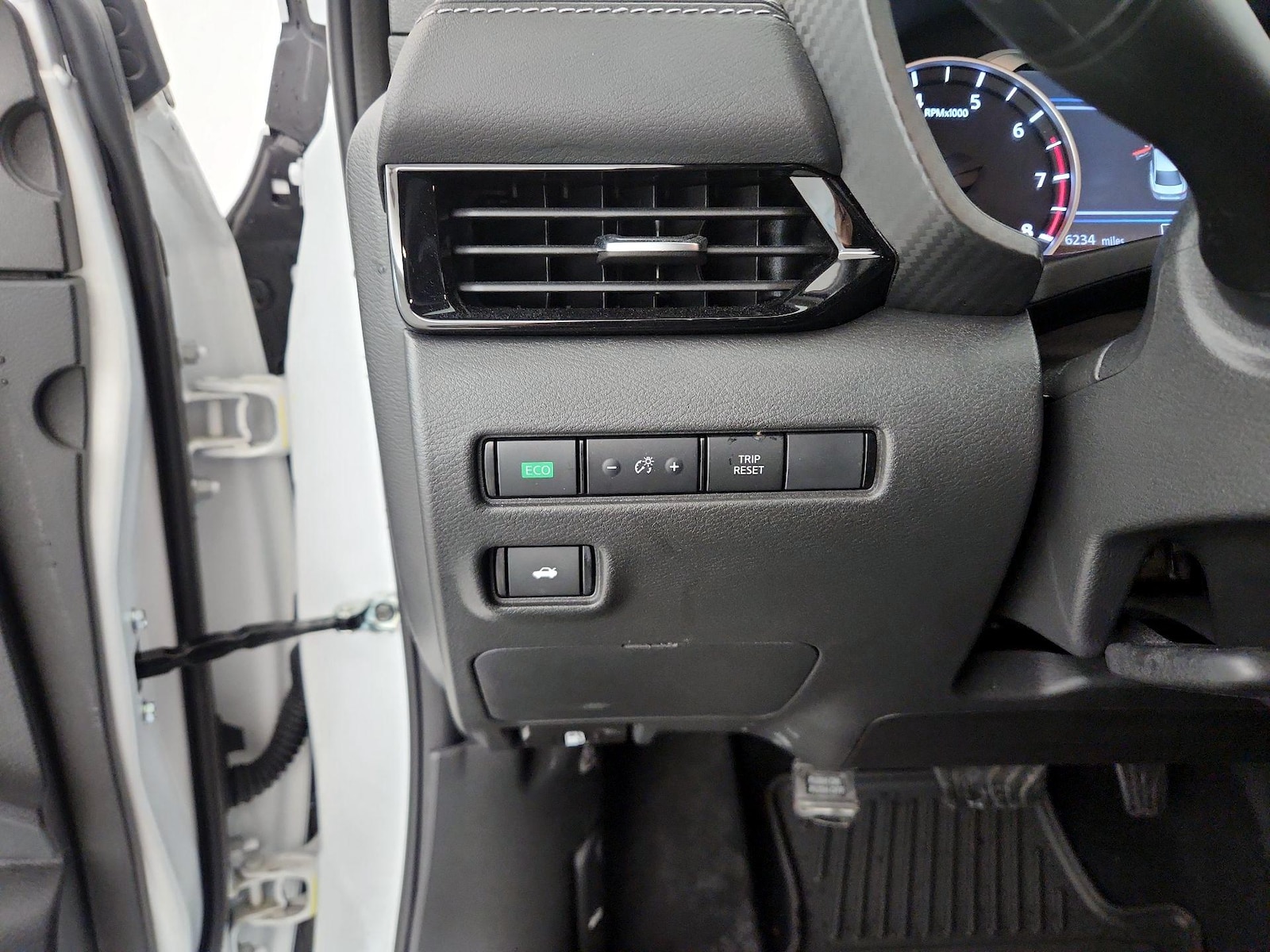 2025 Nissan Sentra SV - Photo 14