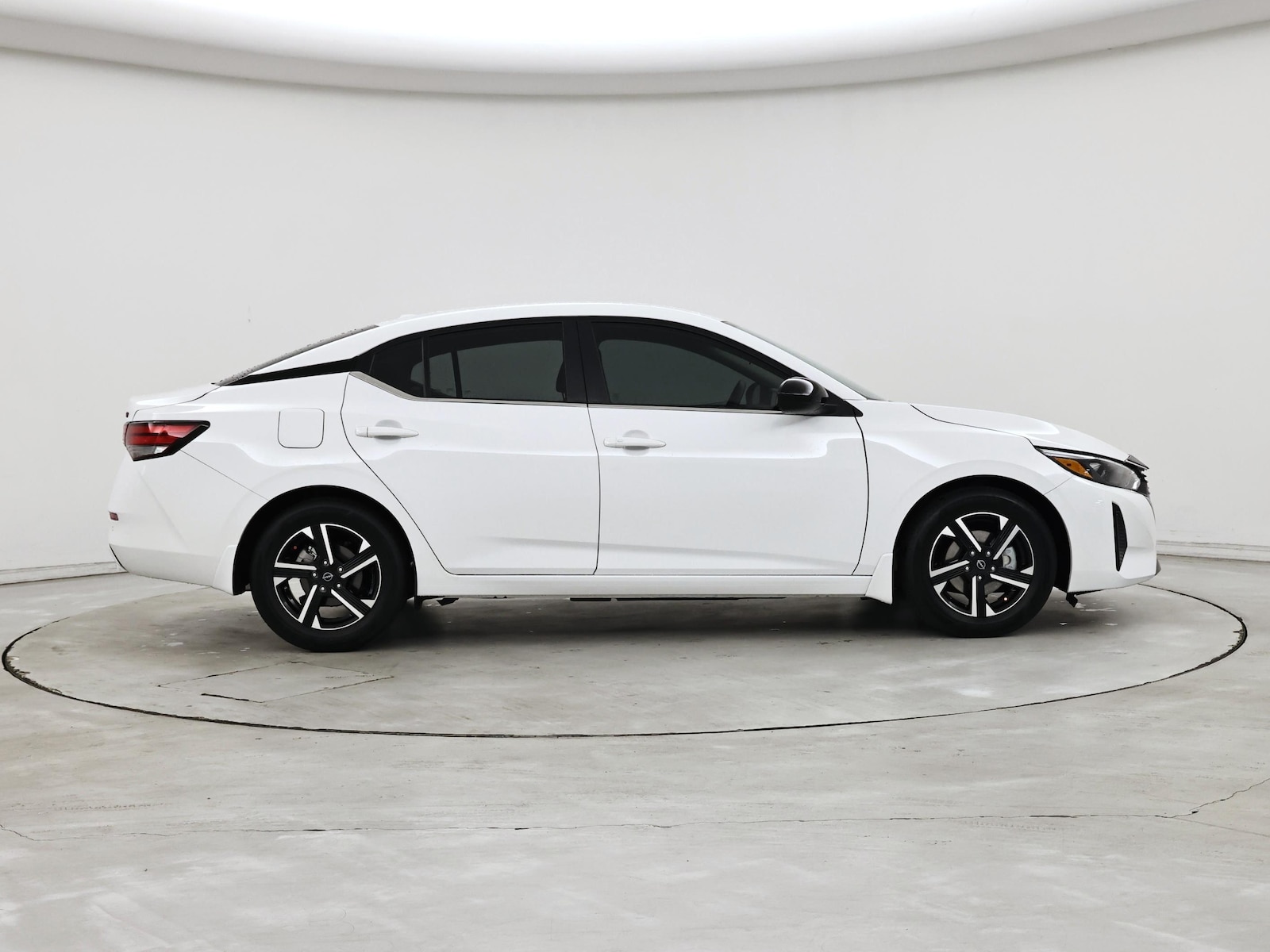 2025 Nissan Sentra SV - Photo 8
