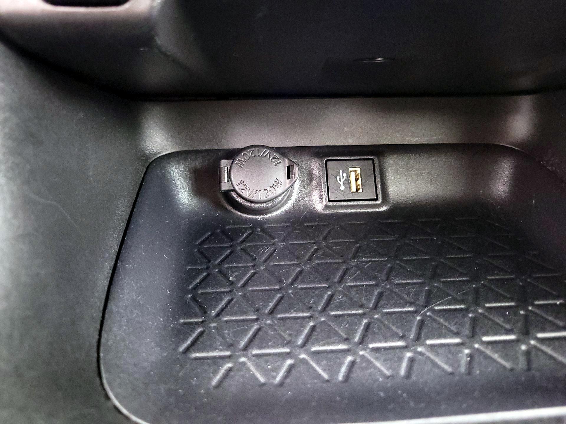 Thumbnail: 2025 Toyota RAV4 - 18