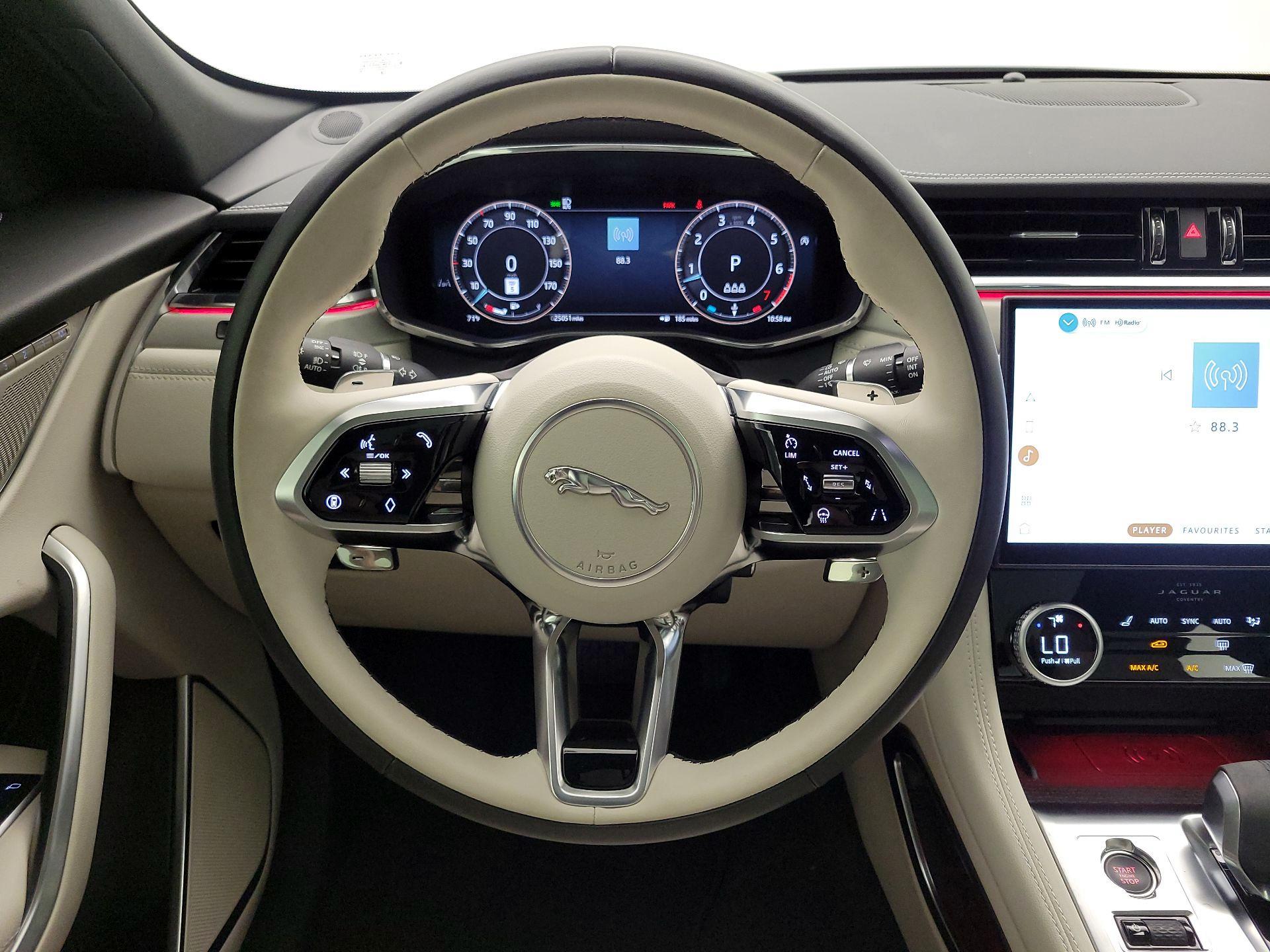 Thumbnail: 2026 Jaguar F-Pace - 10