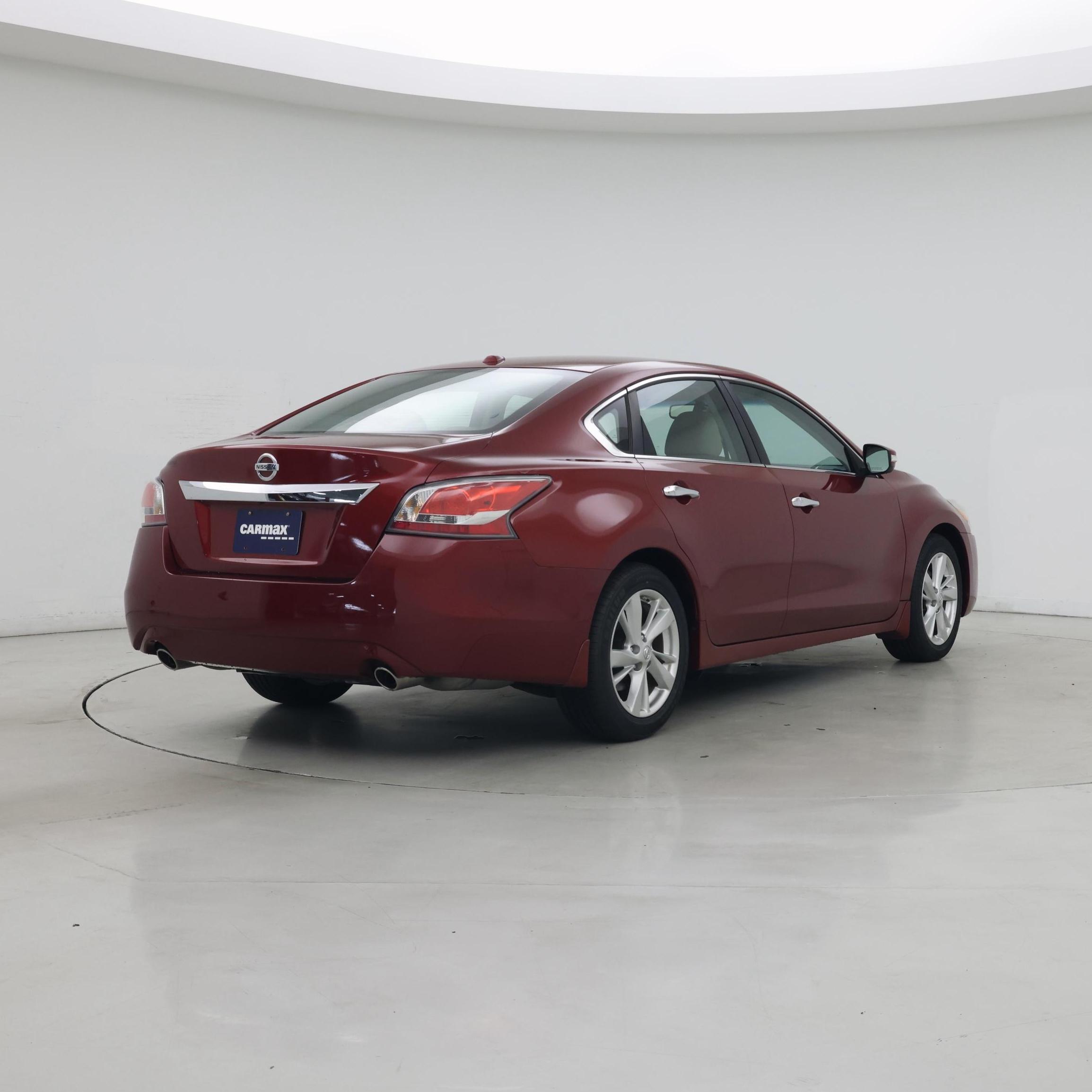 Thumbnail: 2015 Nissan Altima - 8