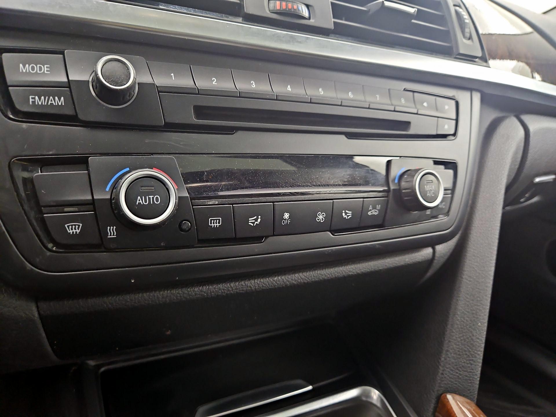 Thumbnail: 2015 BMW 4 Series - 15