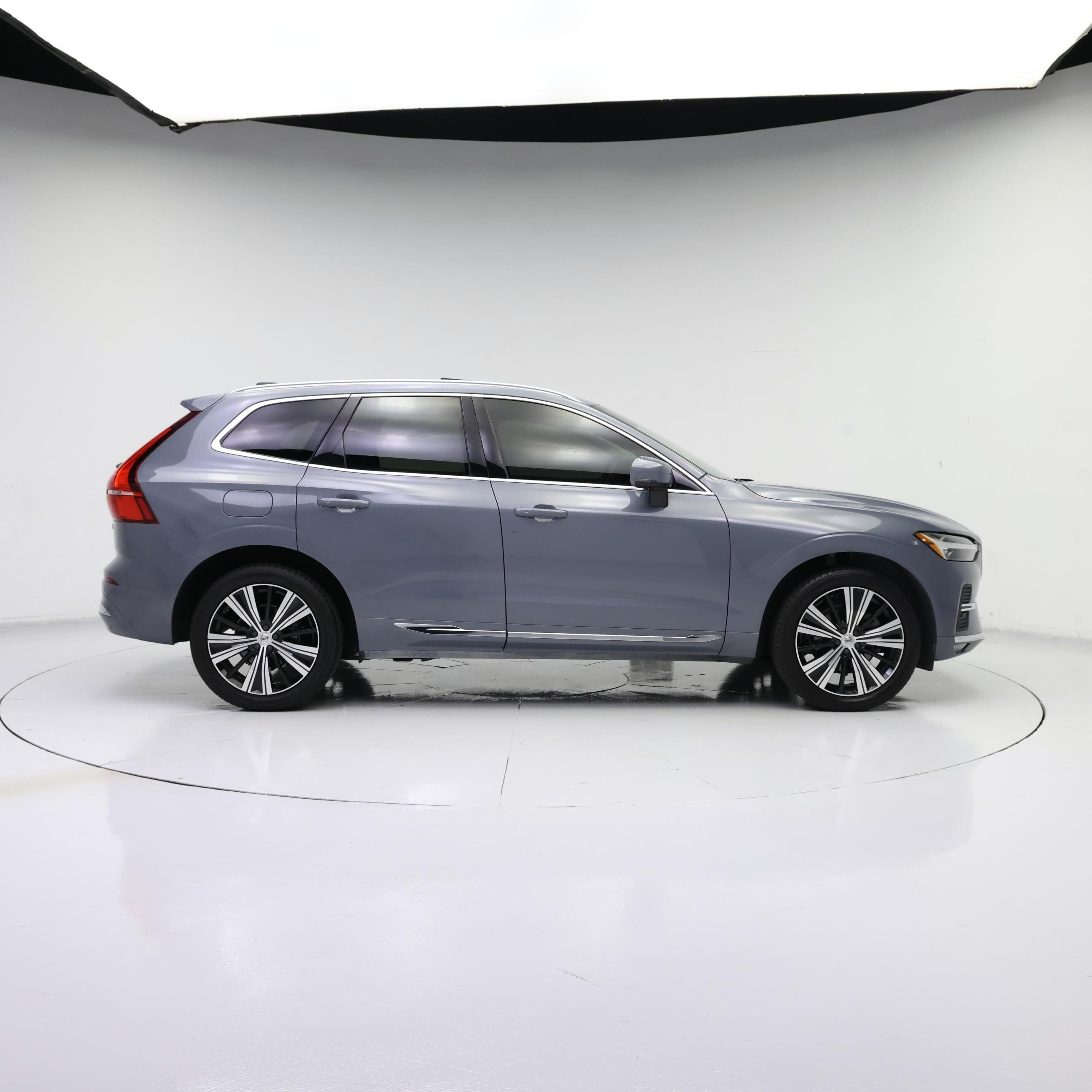 Thumbnail: 2022 Volvo XC60 - 7