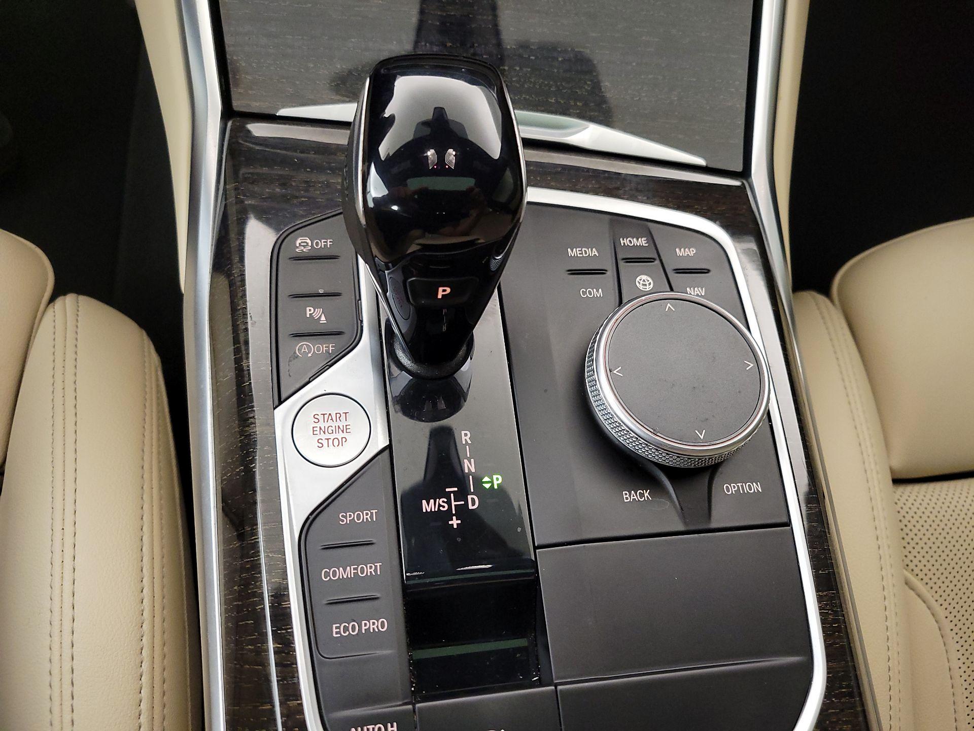 Thumbnail: 2022 BMW 3 Series - 18