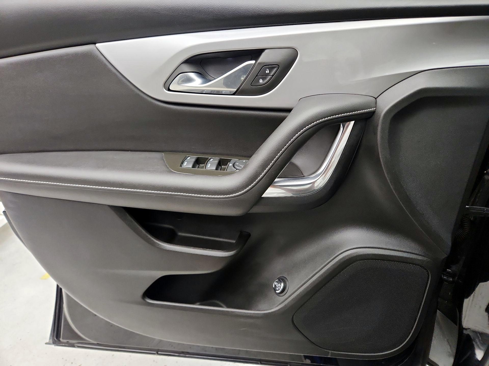 Thumbnail: 2023 Chevrolet Blazer - 12