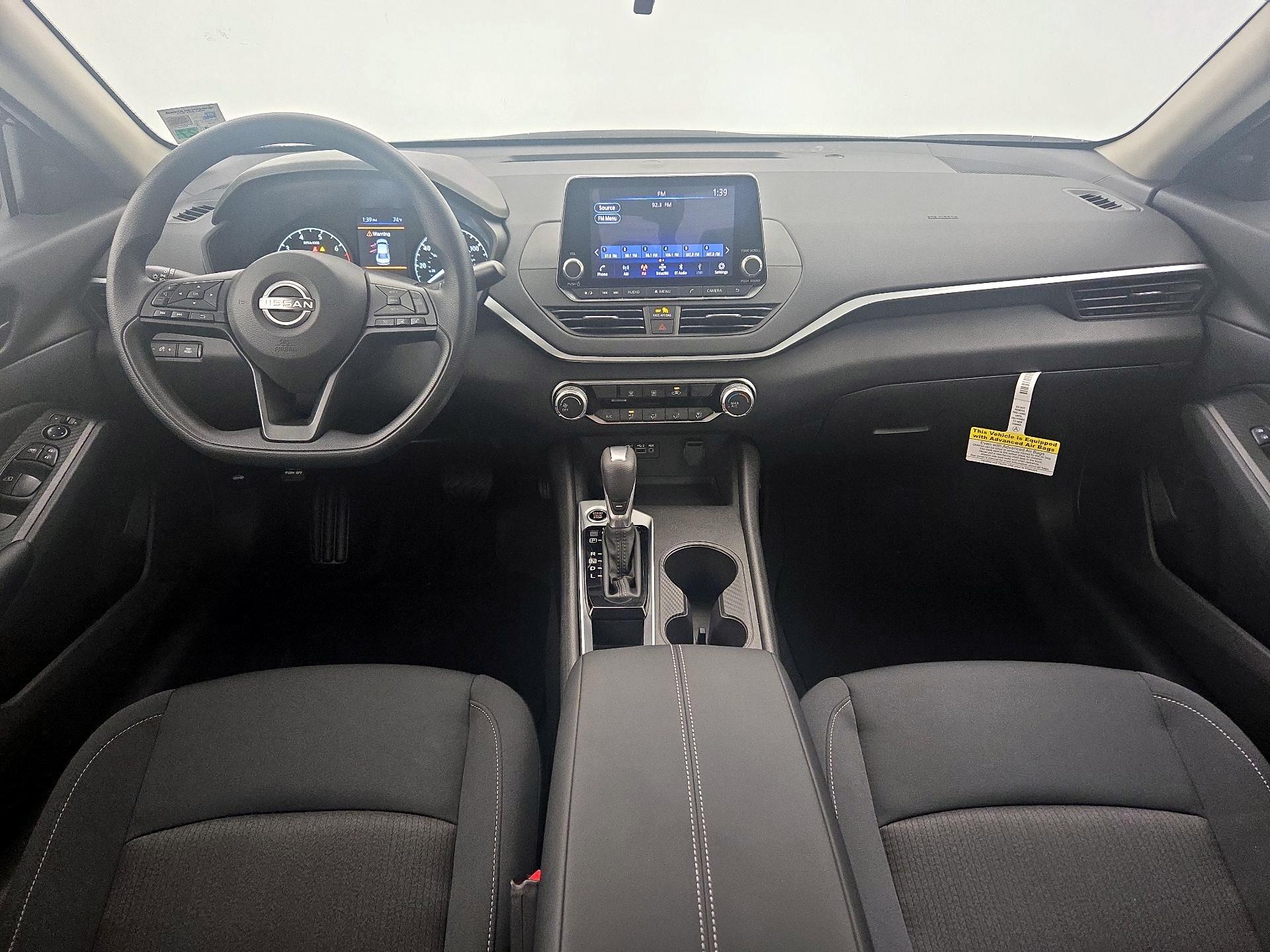 Thumbnail: 2025 Nissan Altima - 9