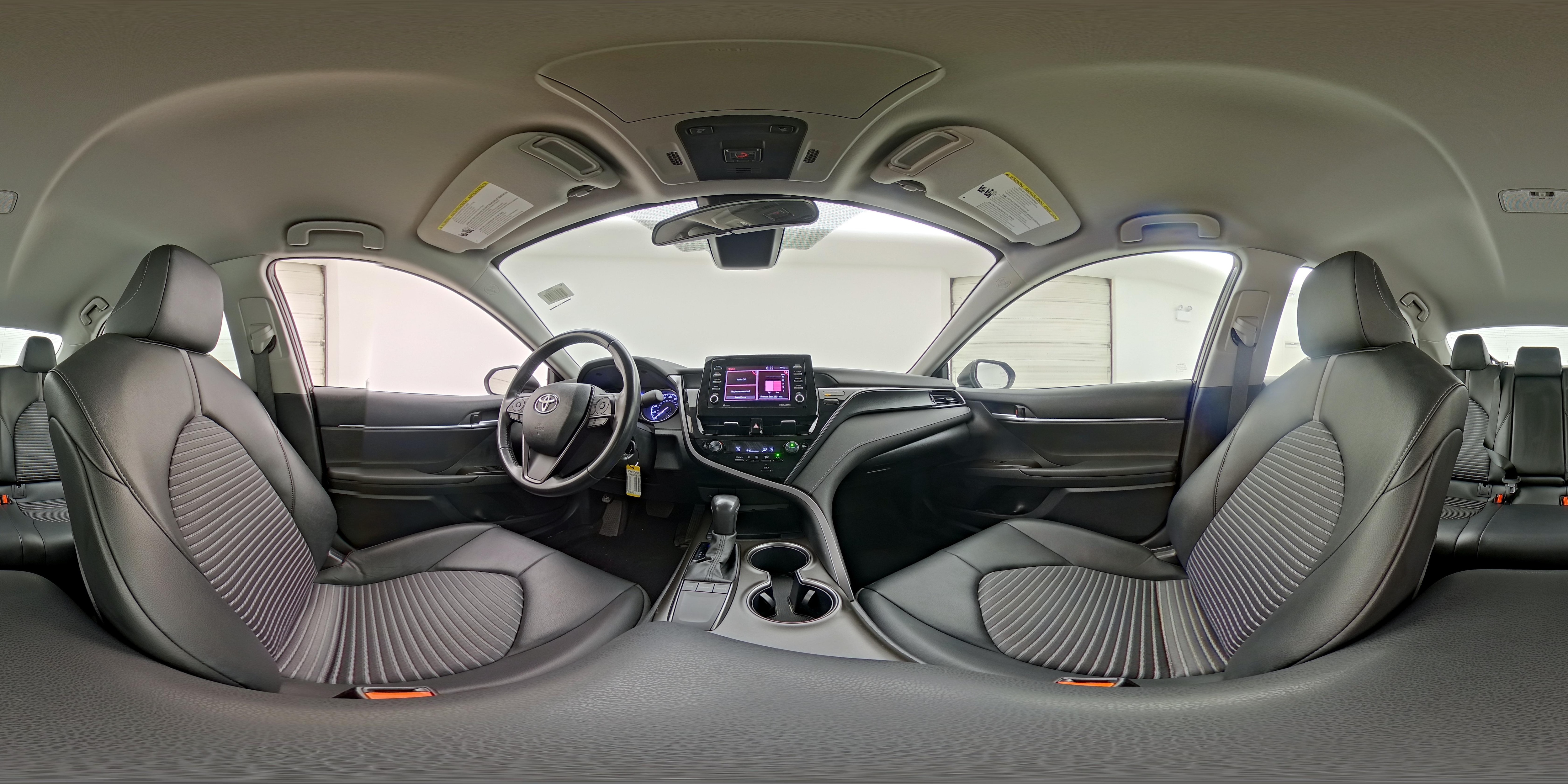 2024 Toyota Camry SE - Photo 24
