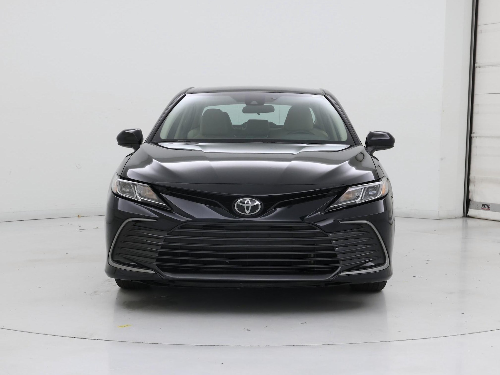 2023 Toyota Camry LE - Photo 6