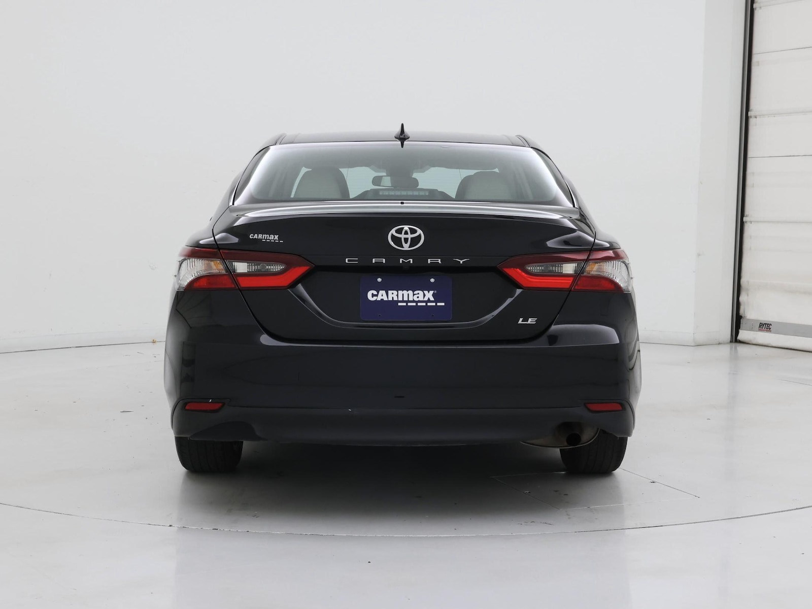 2023 Toyota Camry LE - Photo 9