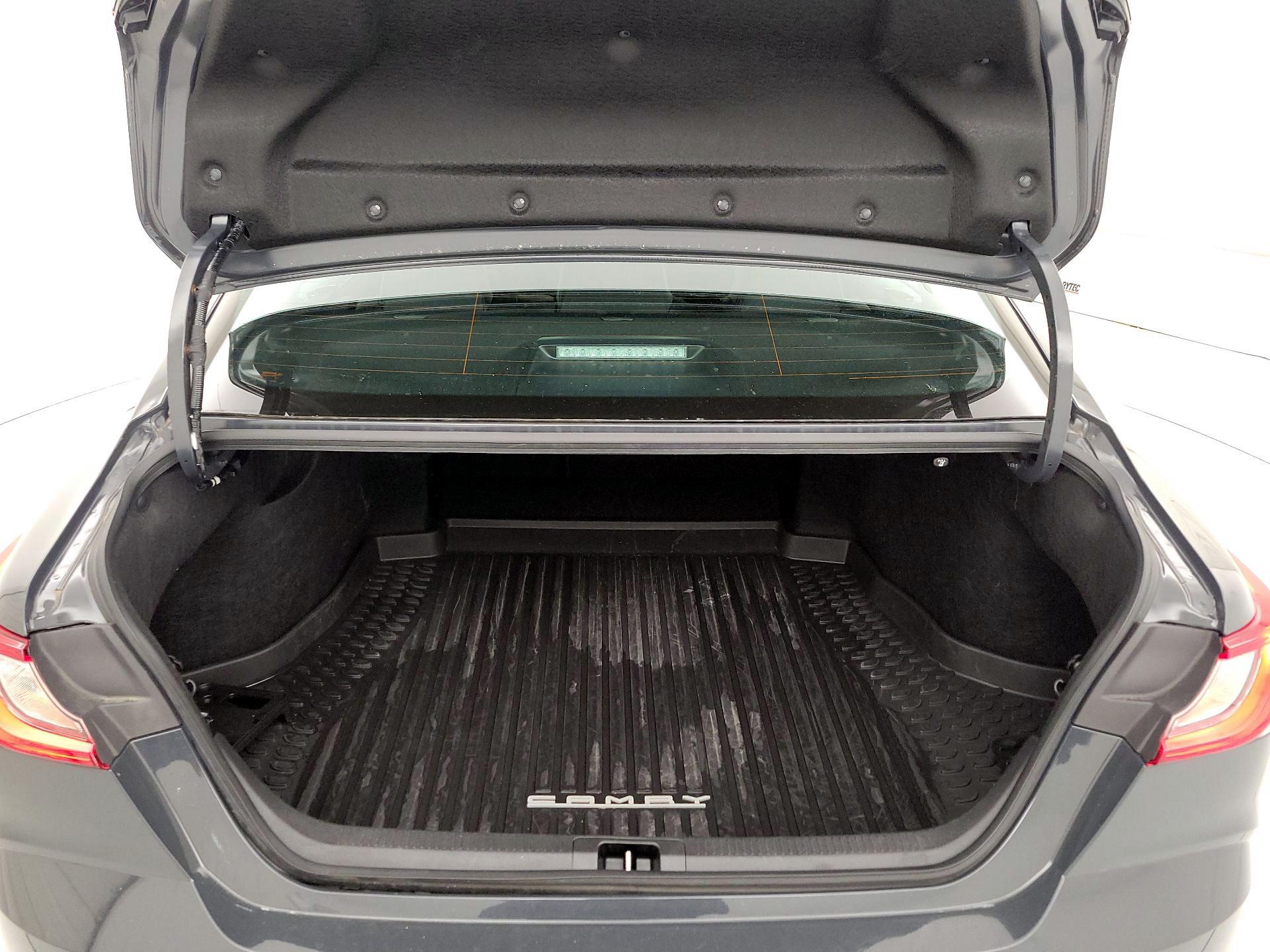 Thumbnail: 2025 Toyota Camry - 16