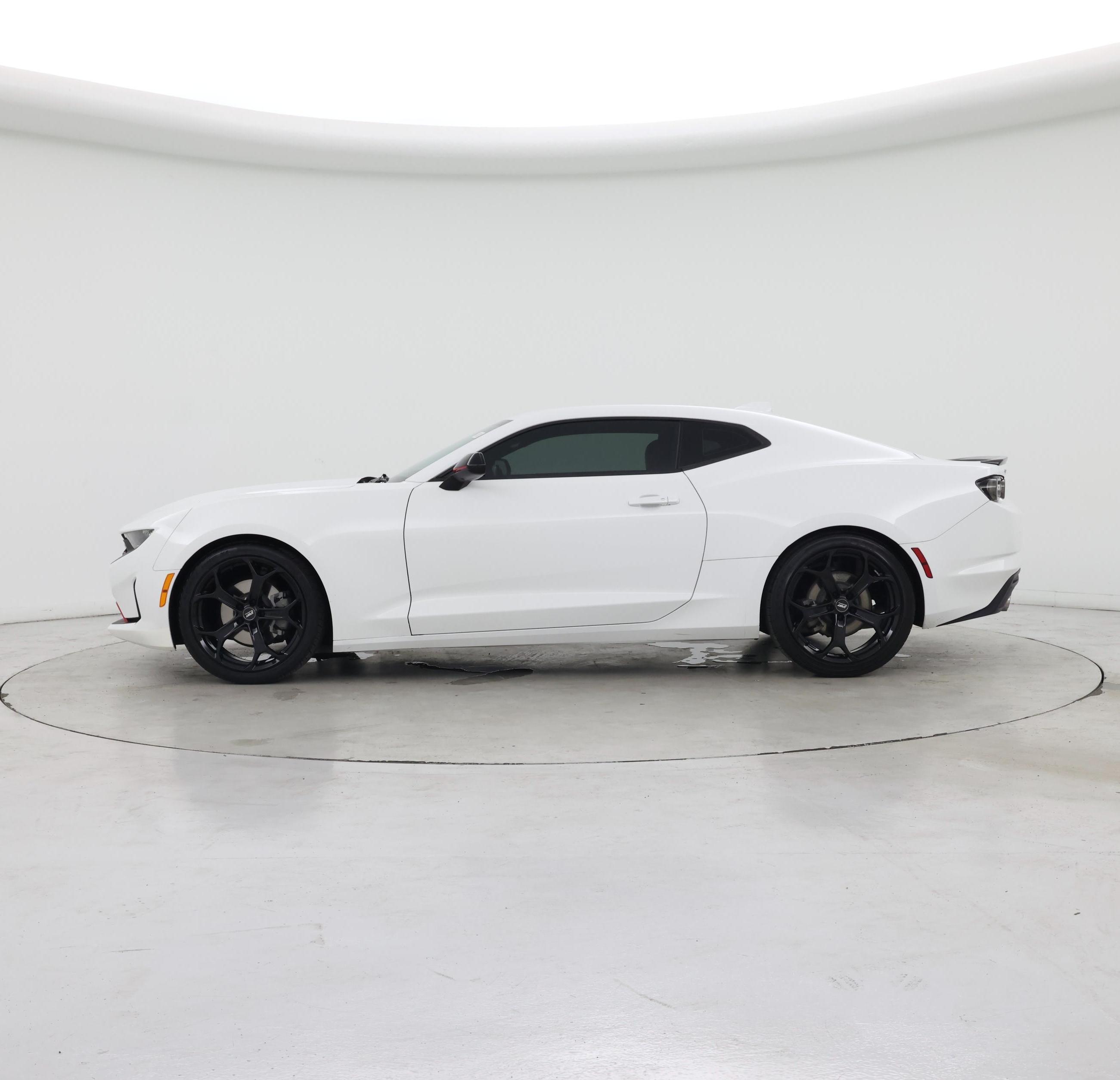 Thumbnail: 2021 Chevrolet Camaro - 3