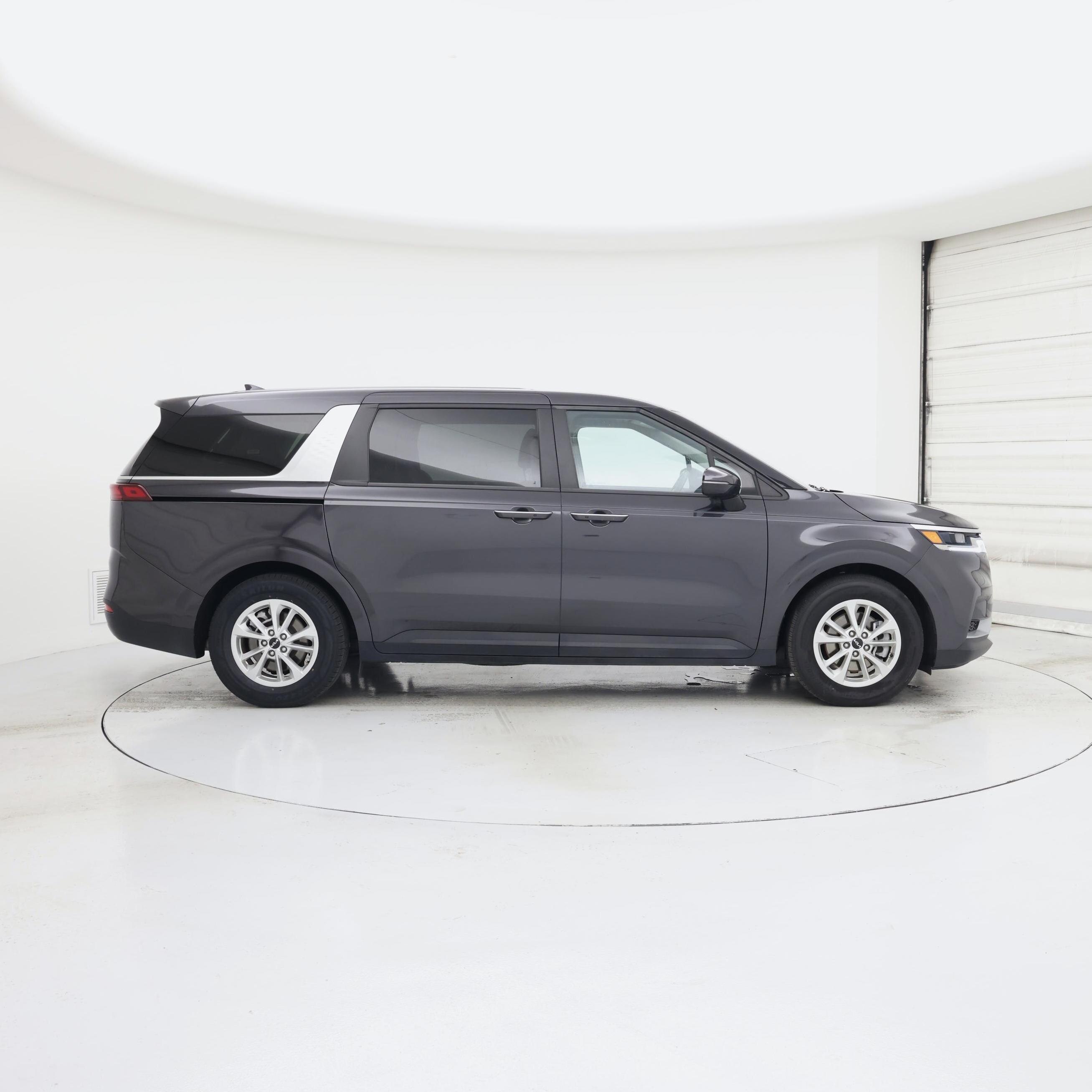 Thumbnail: 2024 Kia Carnival - 7