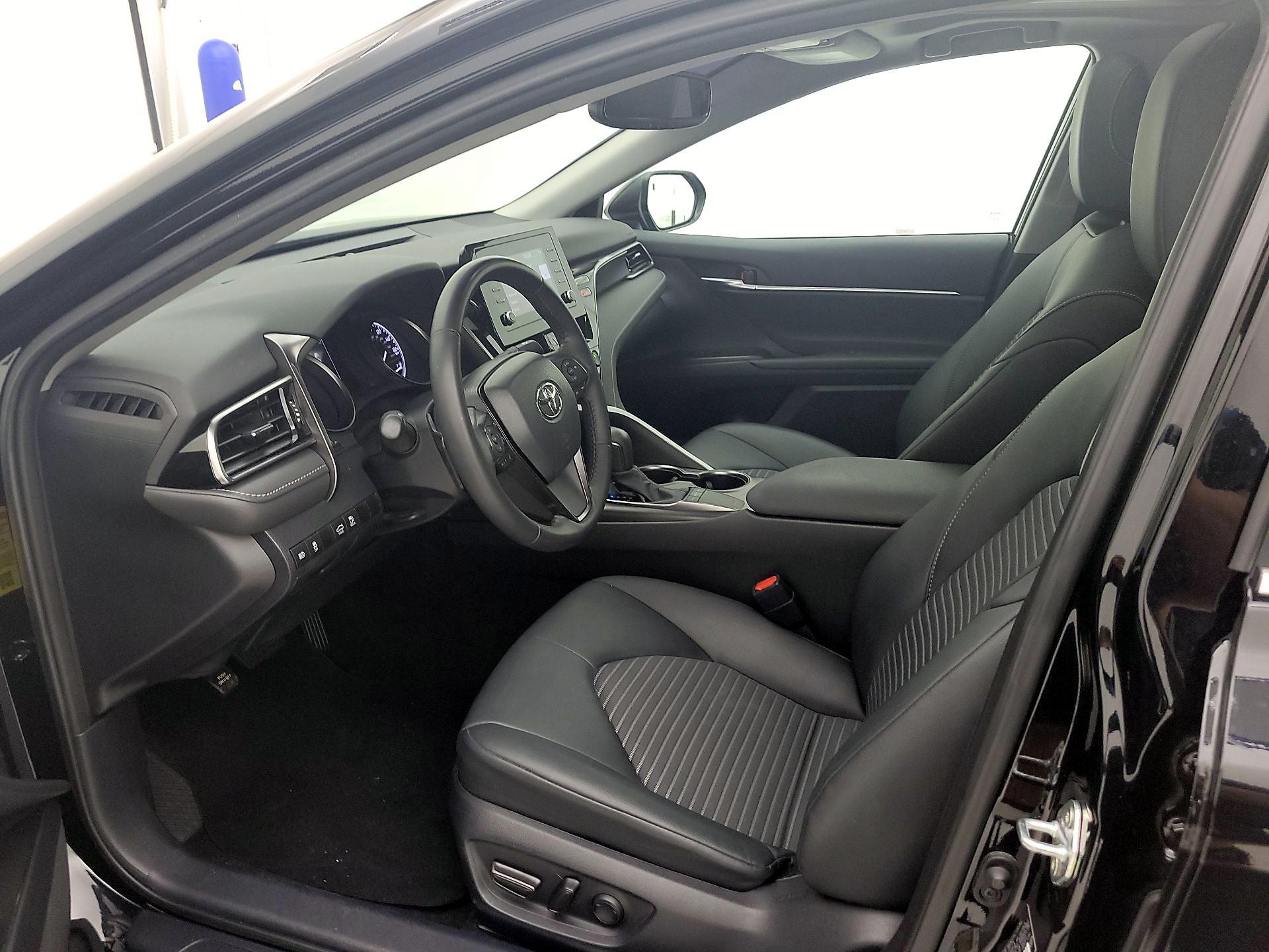 Thumbnail: 2024 Toyota Camry - 9