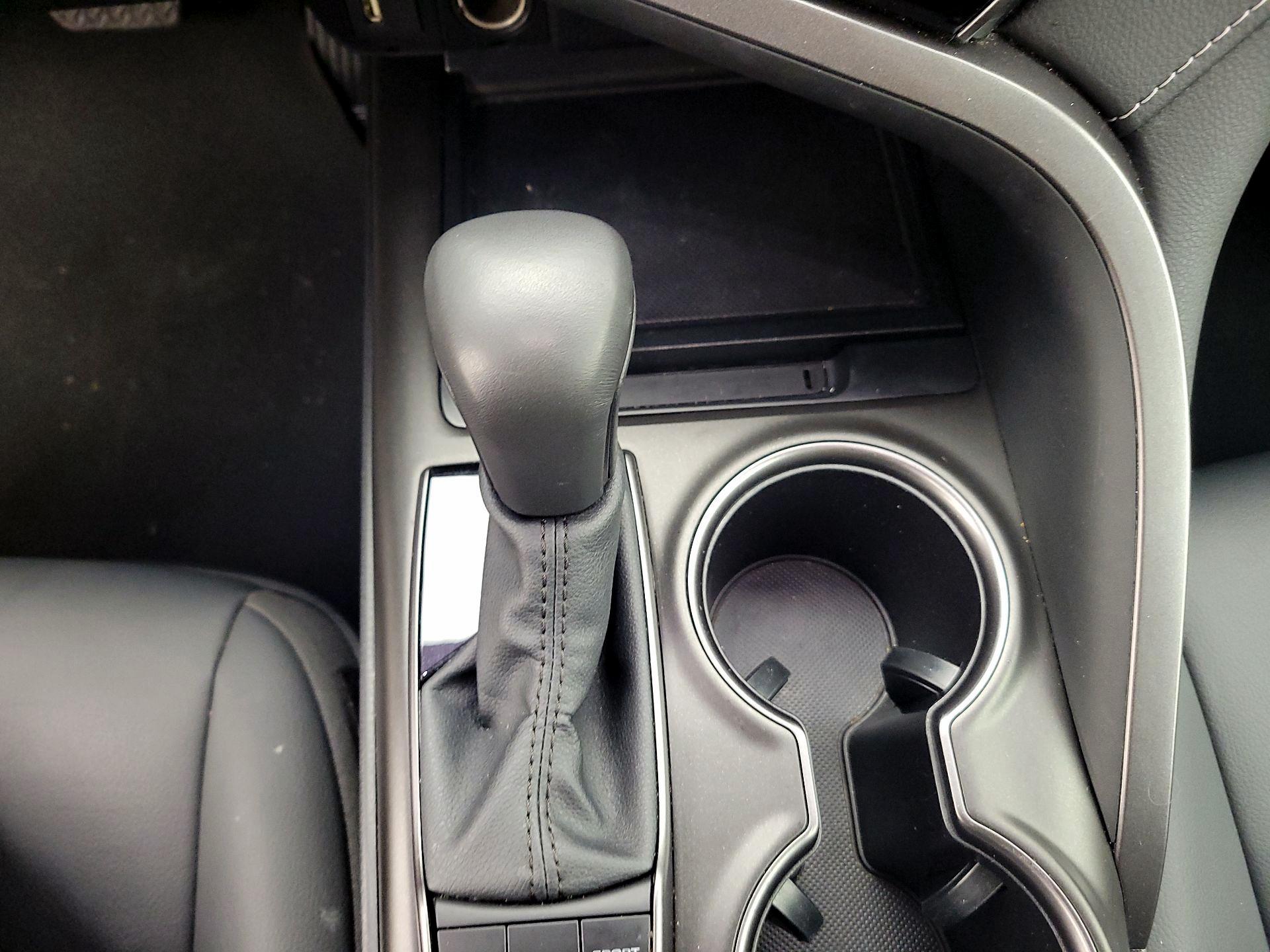 Thumbnail: 2024 Toyota Camry - 15