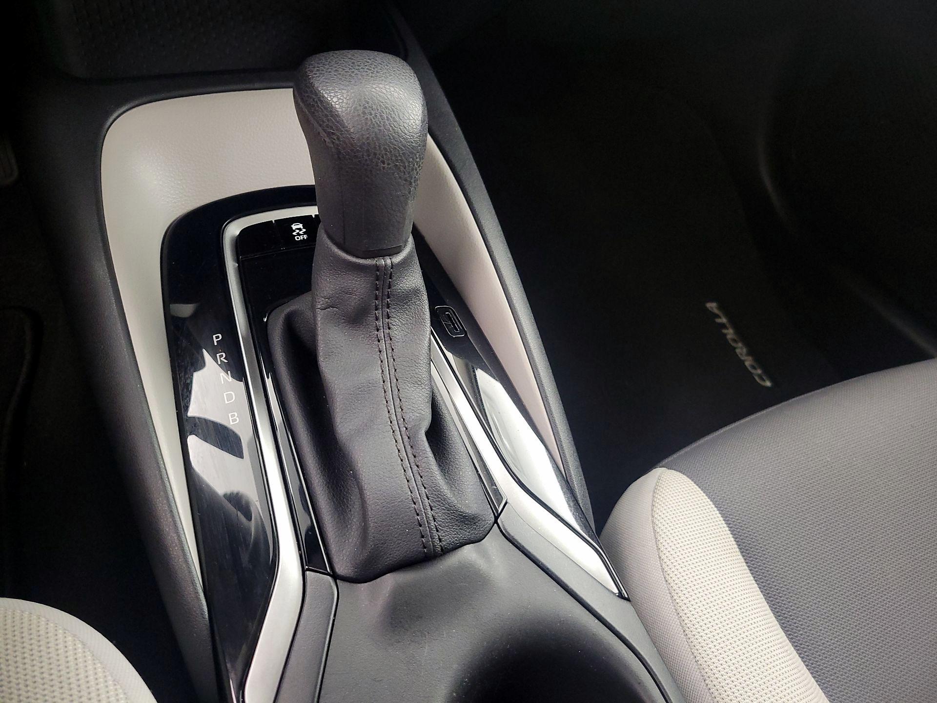 Thumbnail: 2023 Toyota Corolla - 17