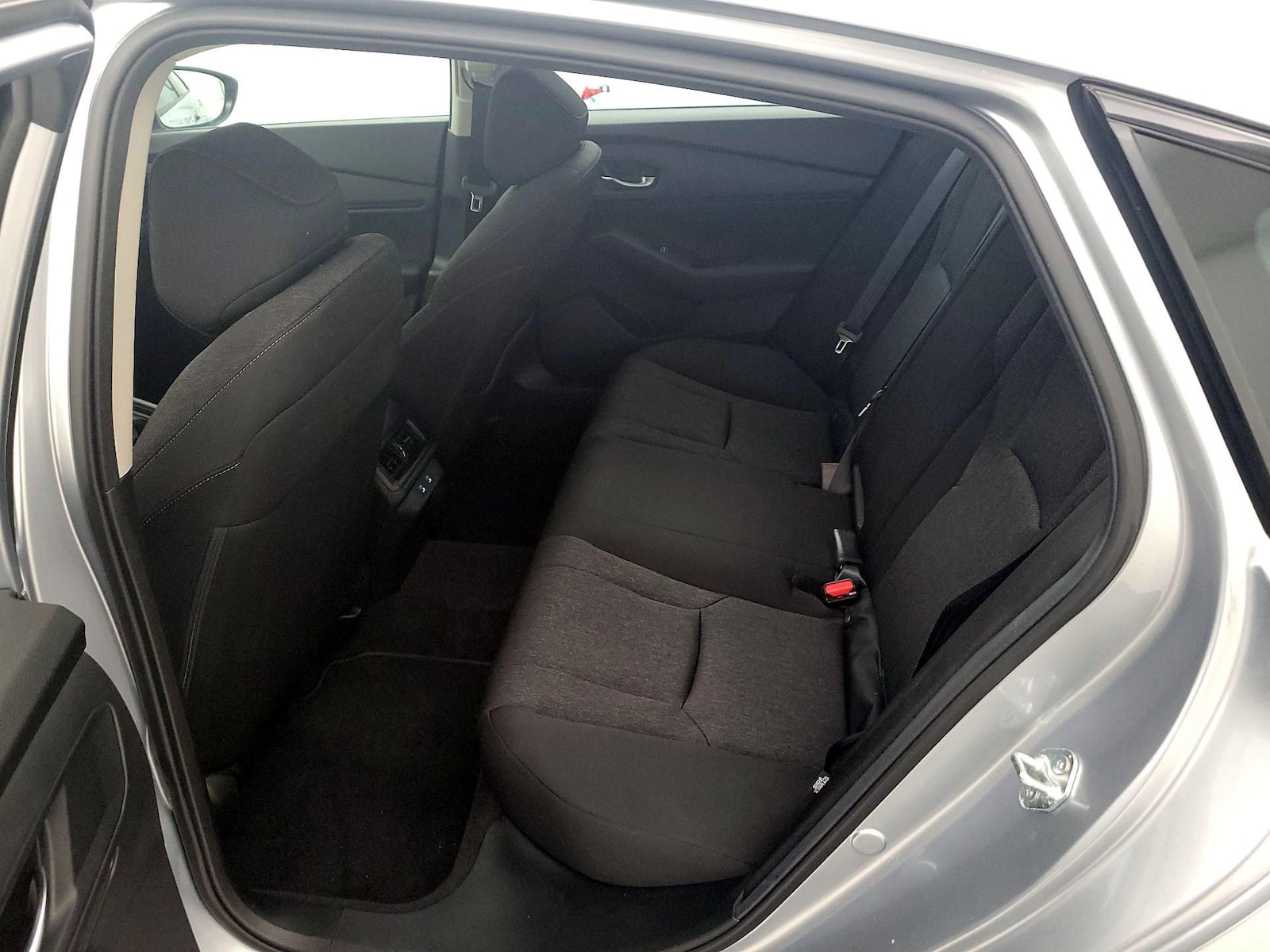 2025 Honda Accord SE - Photo 20