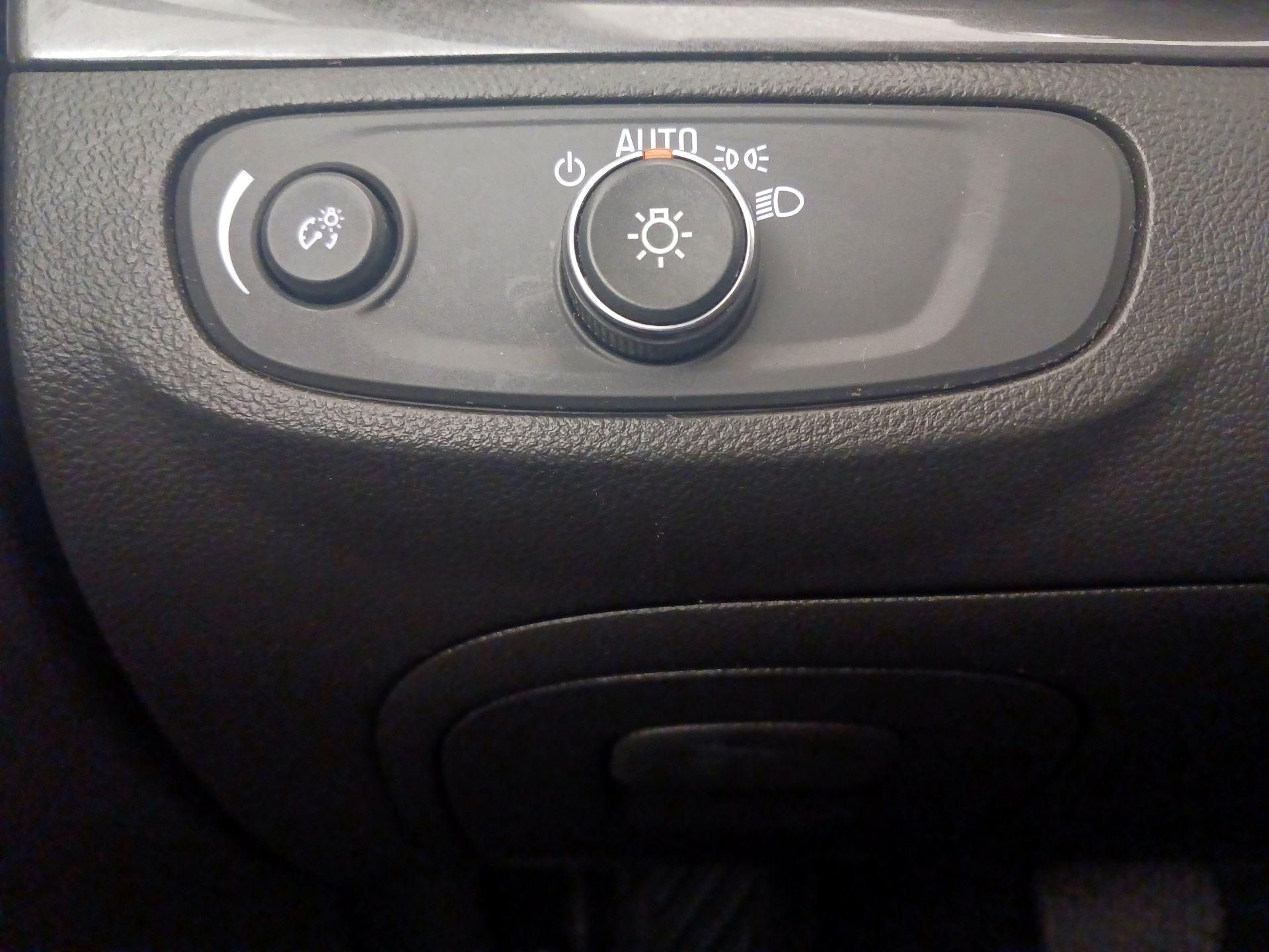 Thumbnail: 2020 Buick Encore - 13