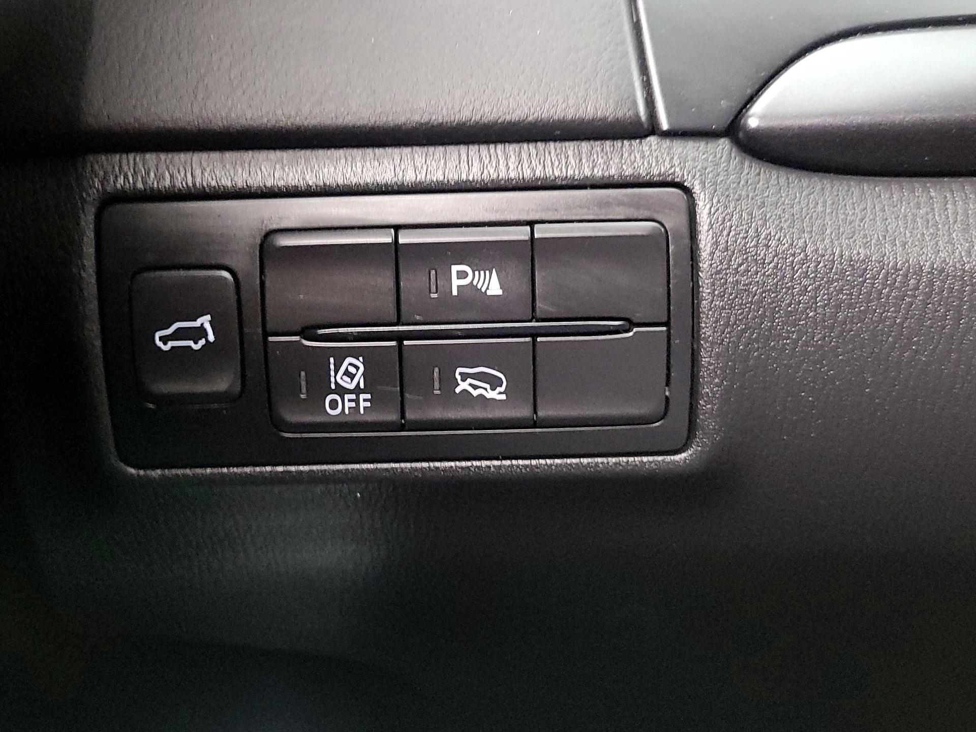 Thumbnail: 2023 Mazda CX-9 - 13