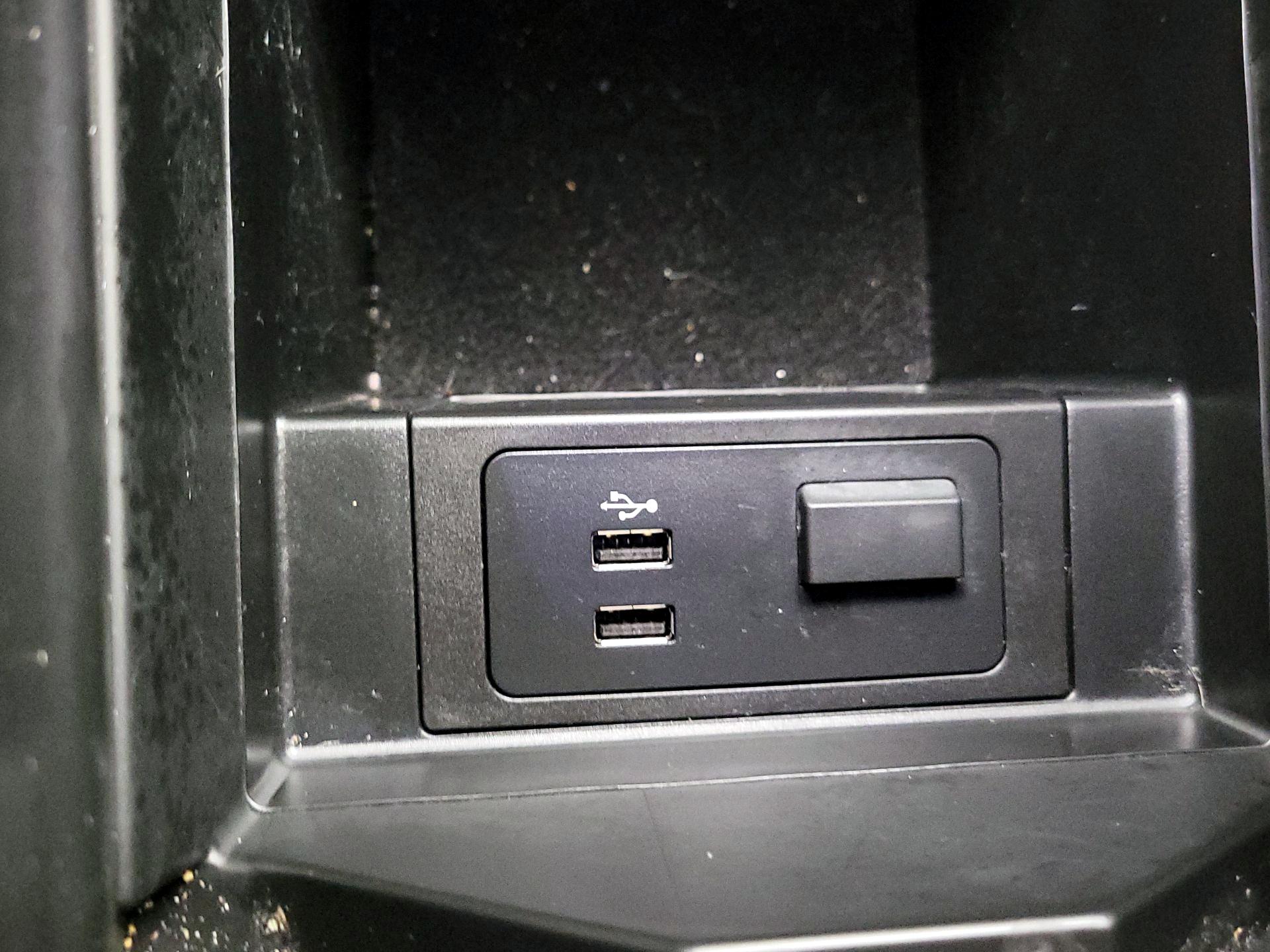 Thumbnail: 2023 Mazda CX-9 - 18