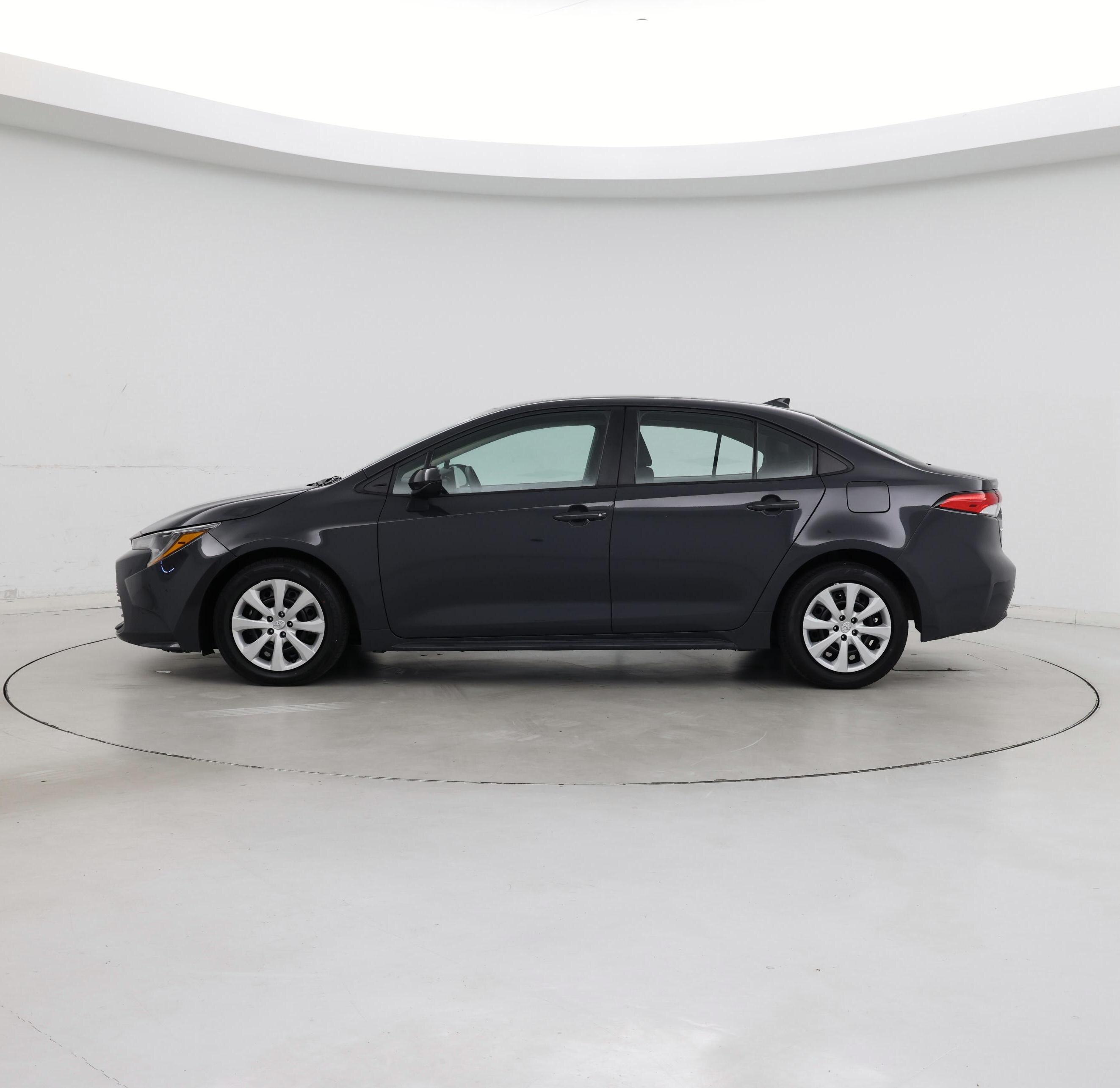 Thumbnail: 2024 Toyota Corolla - 3