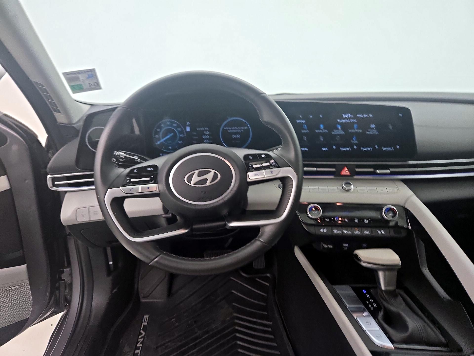 Thumbnail: 2025 Hyundai Elantra - 10