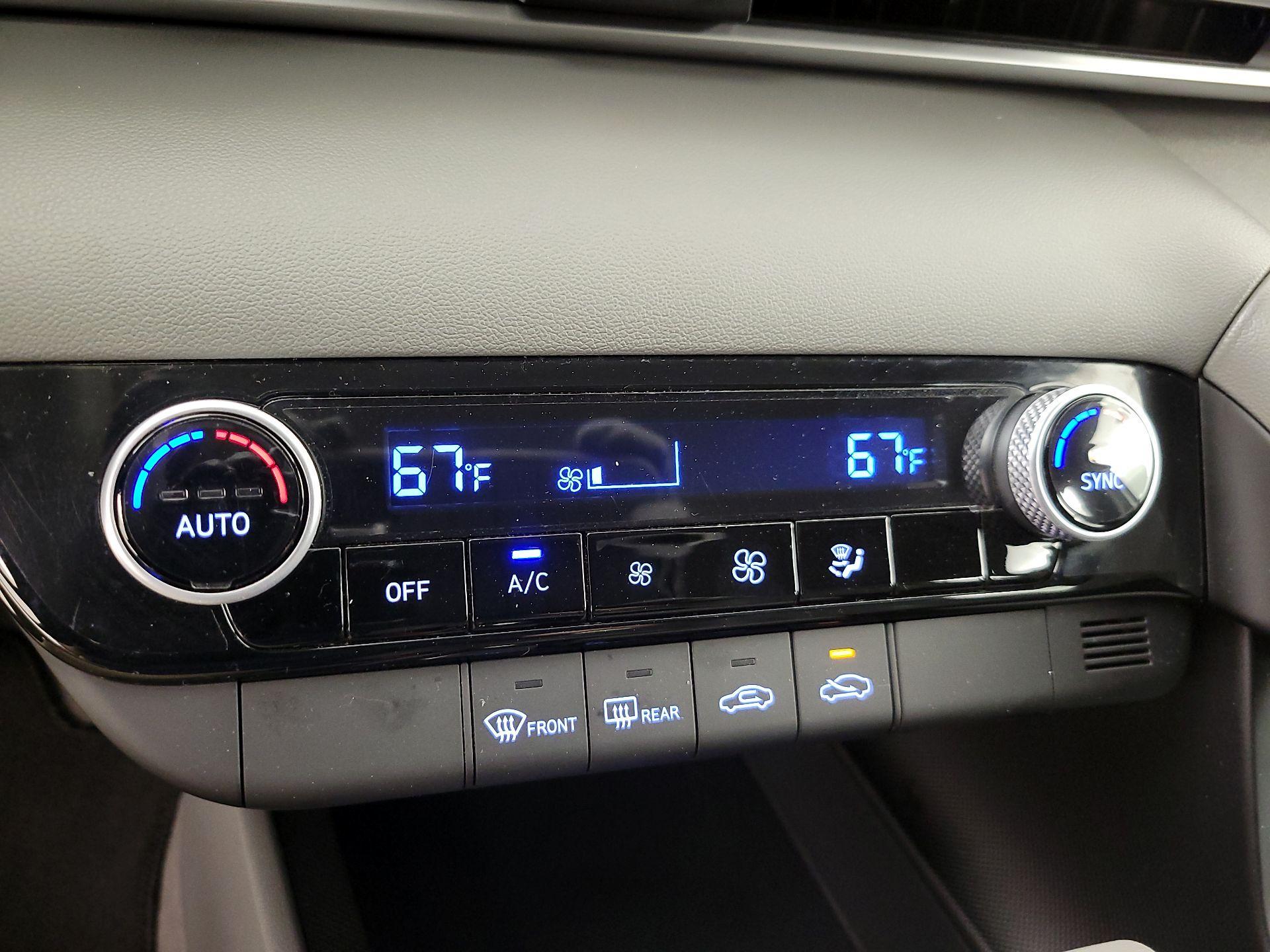 Thumbnail: 2023 Hyundai Elantra - 16