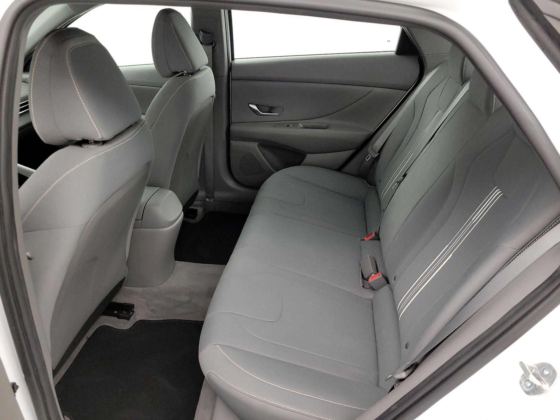 Thumbnail: 2023 Hyundai Elantra - 19