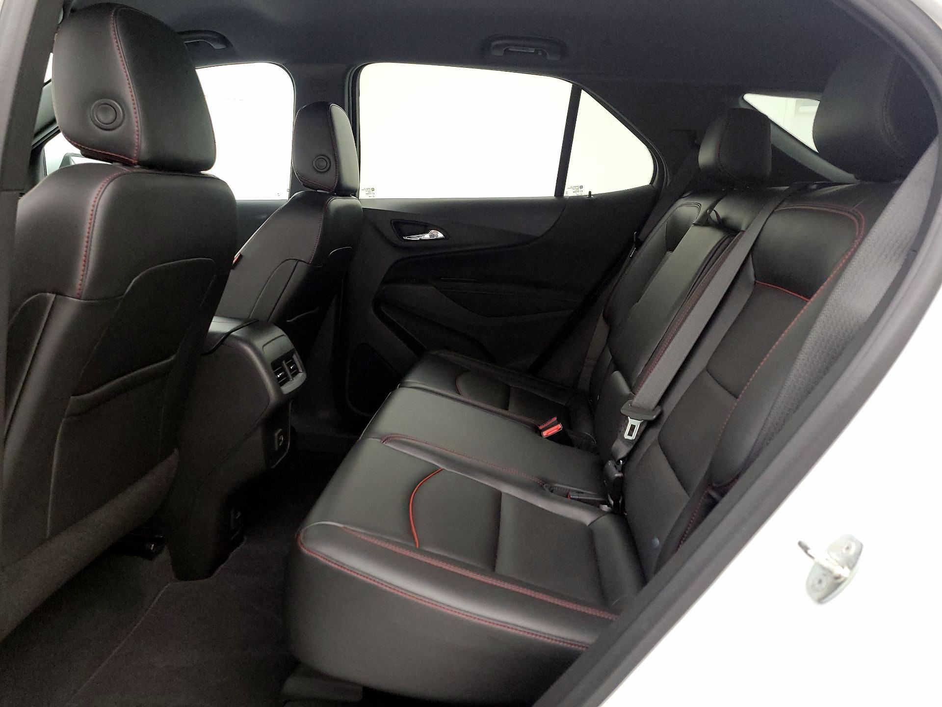 Thumbnail: 2022 Chevrolet Equinox - 19