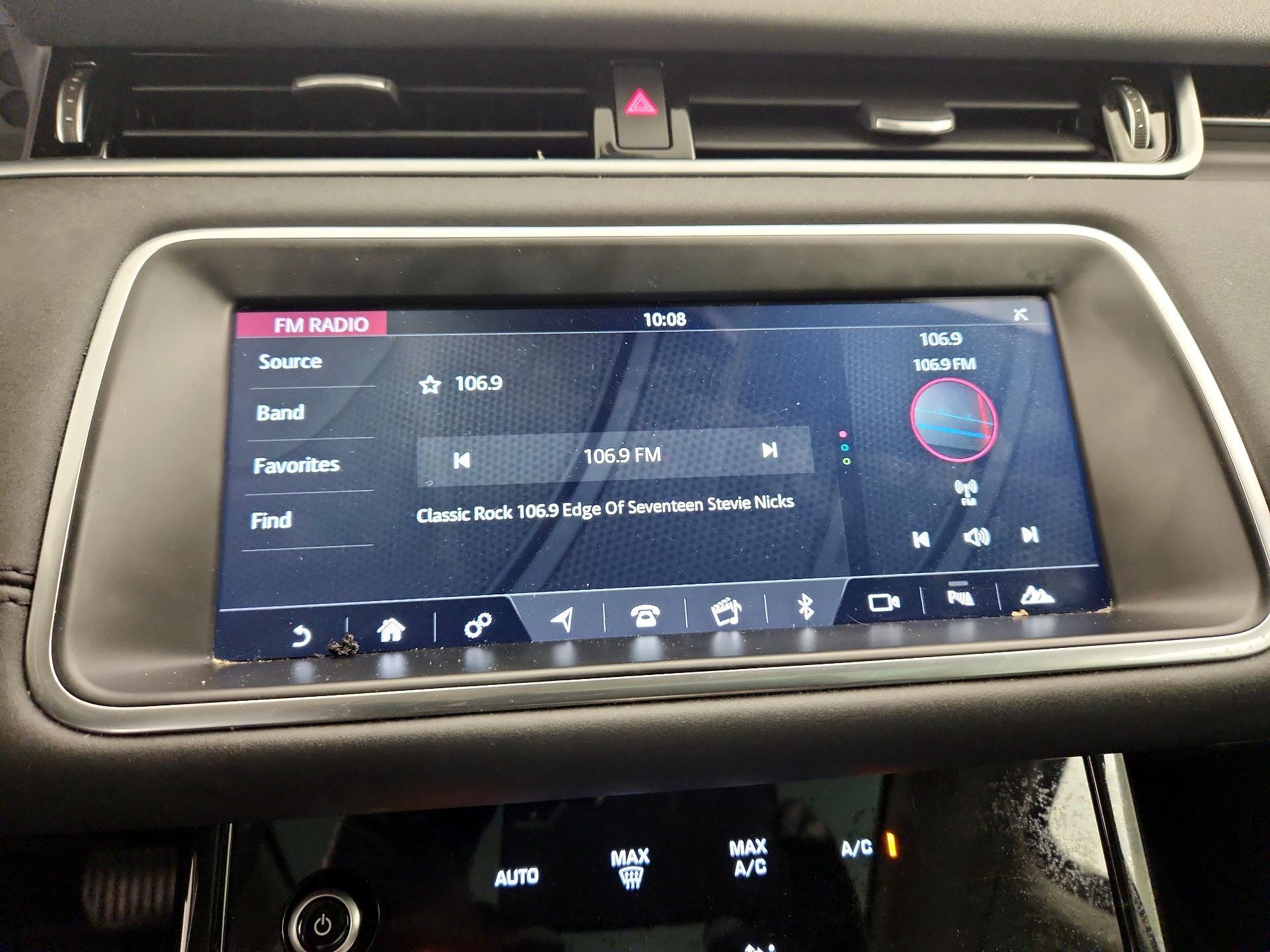 Thumbnail: 2020 Land Rover Range Rover Evoque - 16