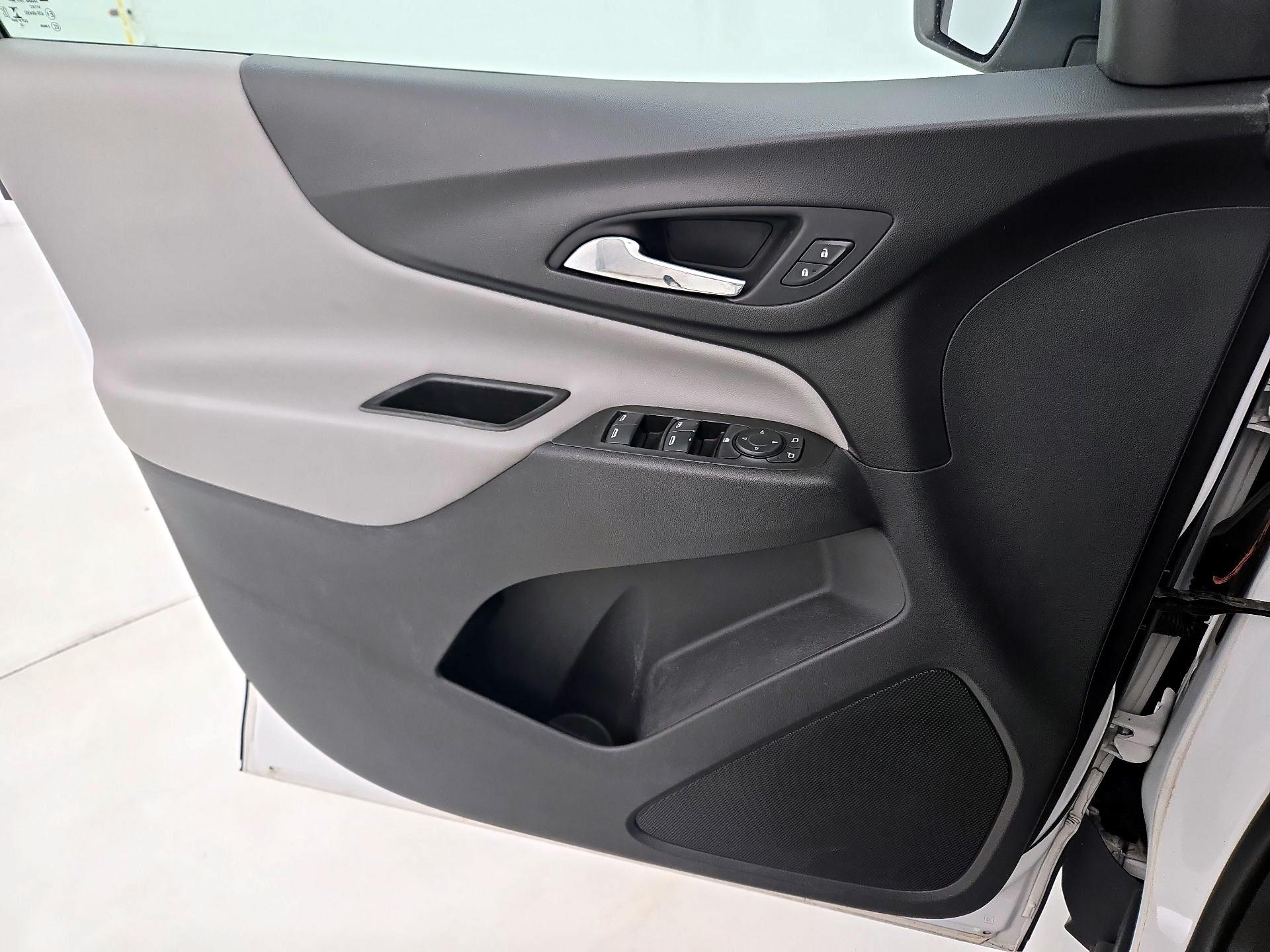 Thumbnail: 2020 Chevrolet Equinox - 12