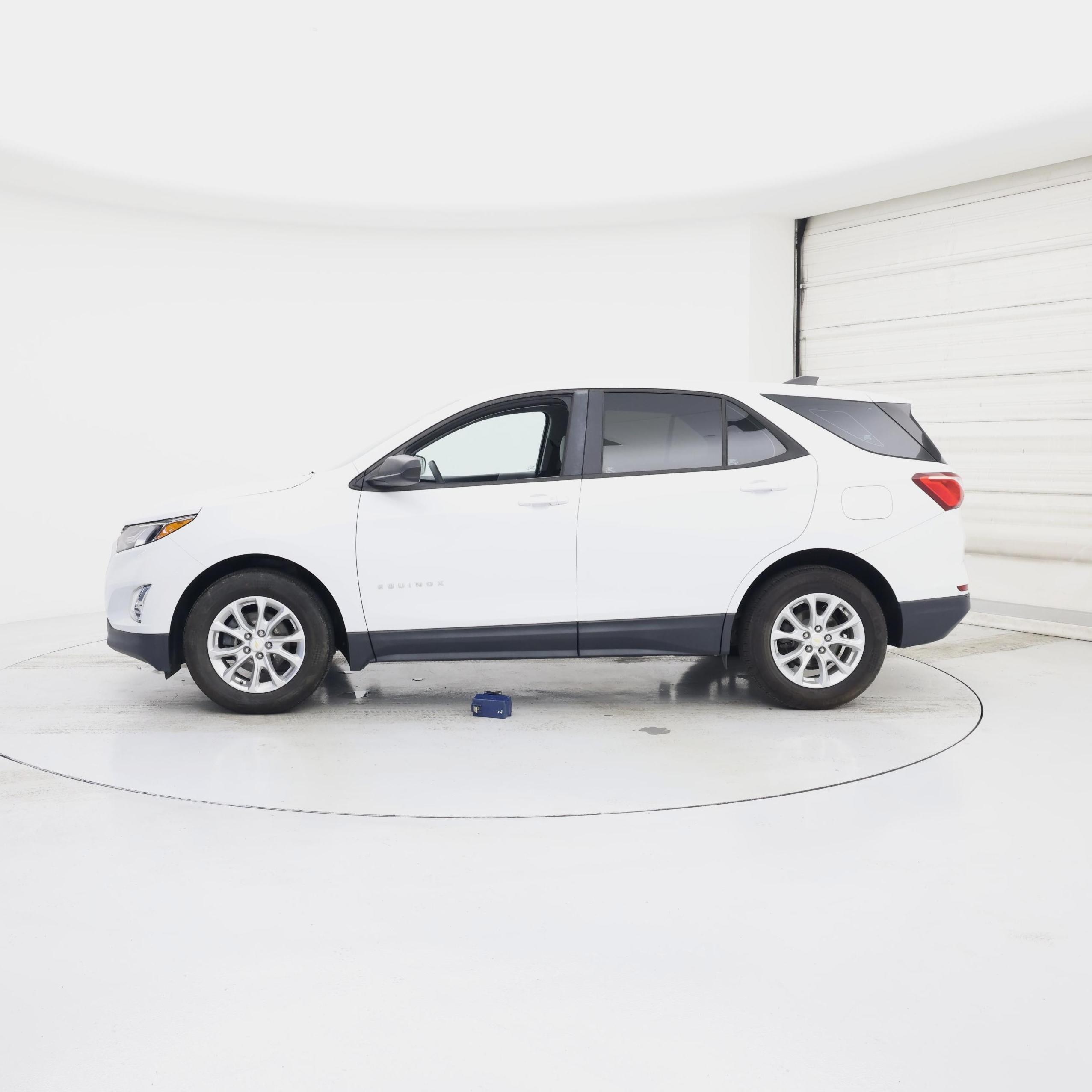 Thumbnail: 2021 Chevrolet Equinox - 3