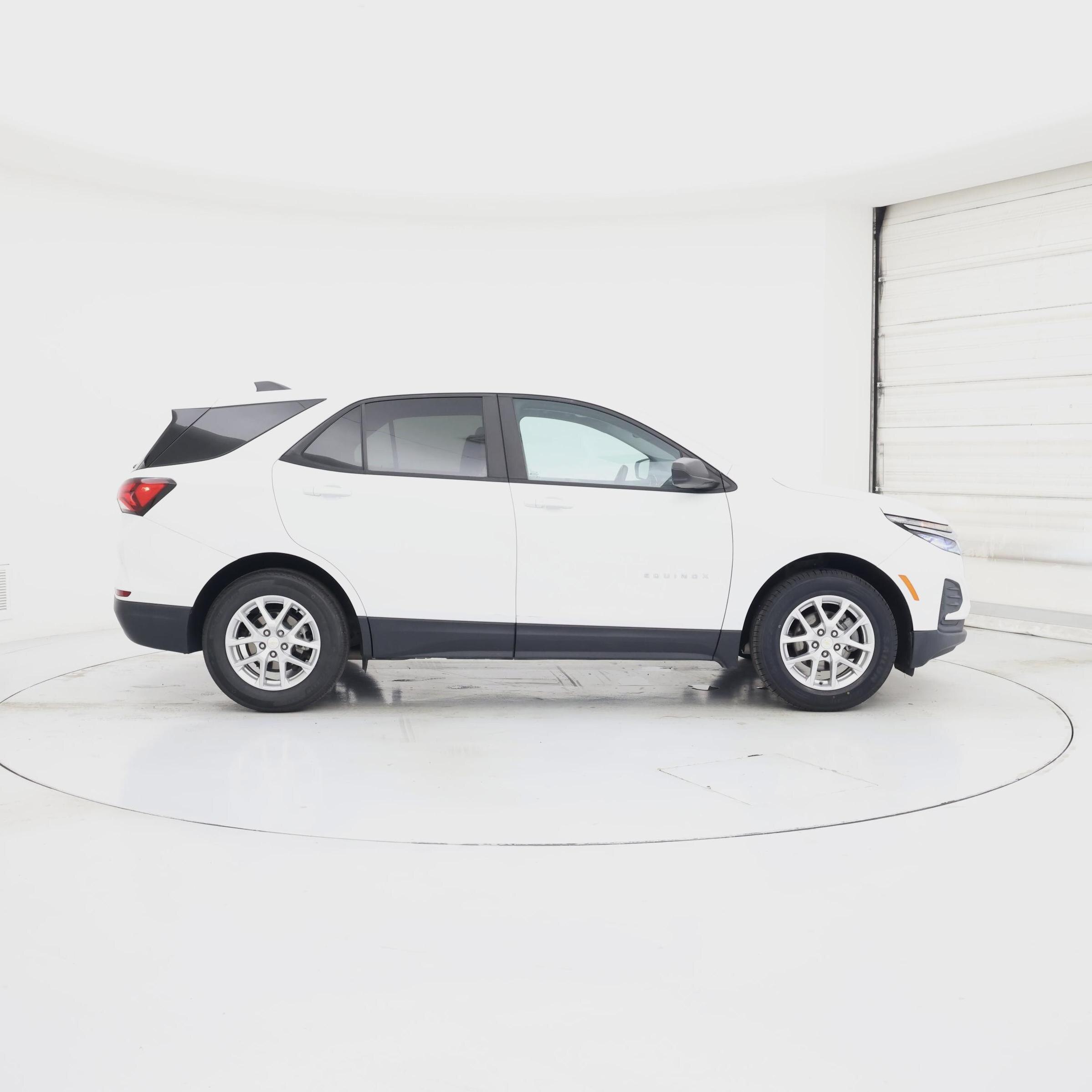 Thumbnail: 2023 Chevrolet Equinox - 7