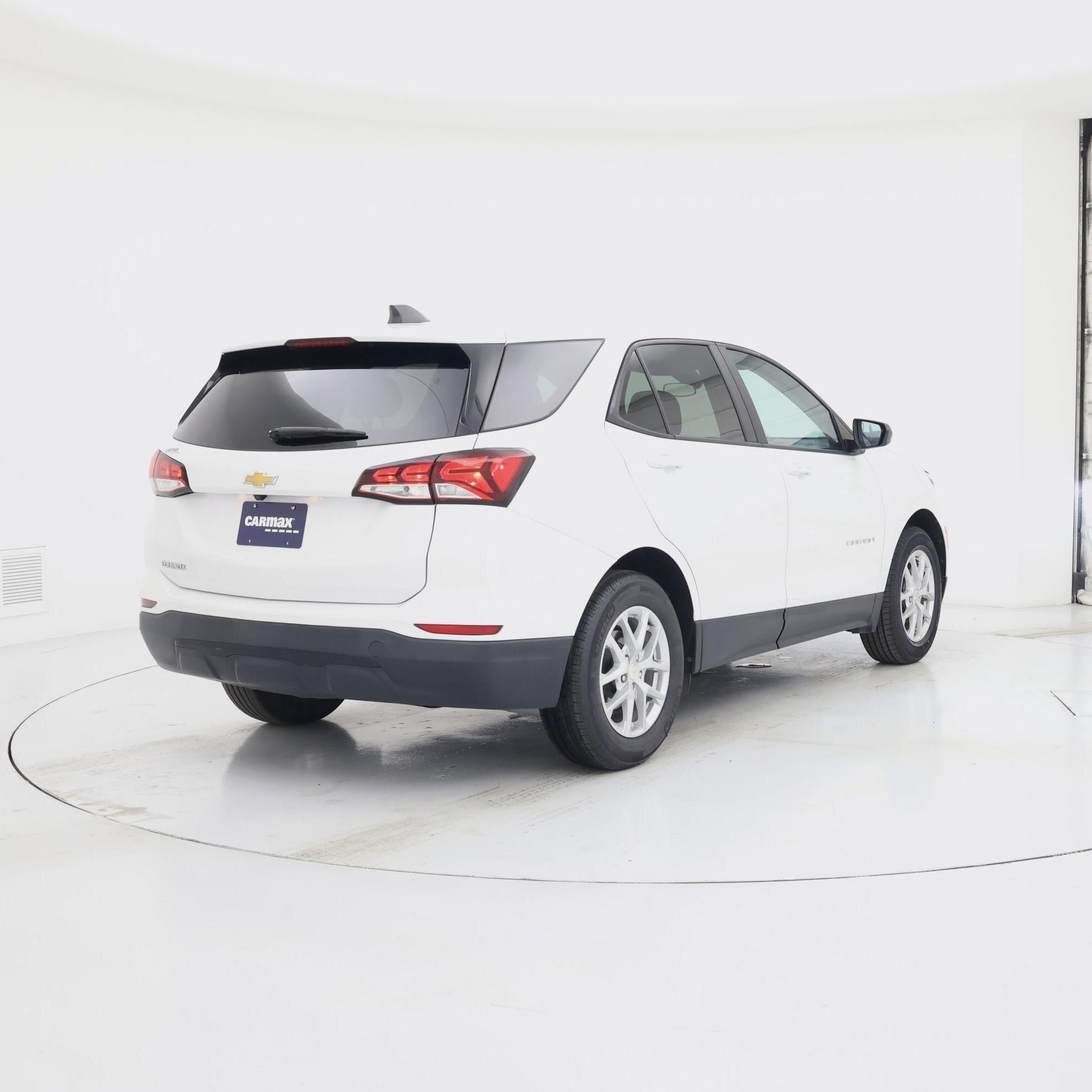 Thumbnail: 2023 Chevrolet Equinox - 8