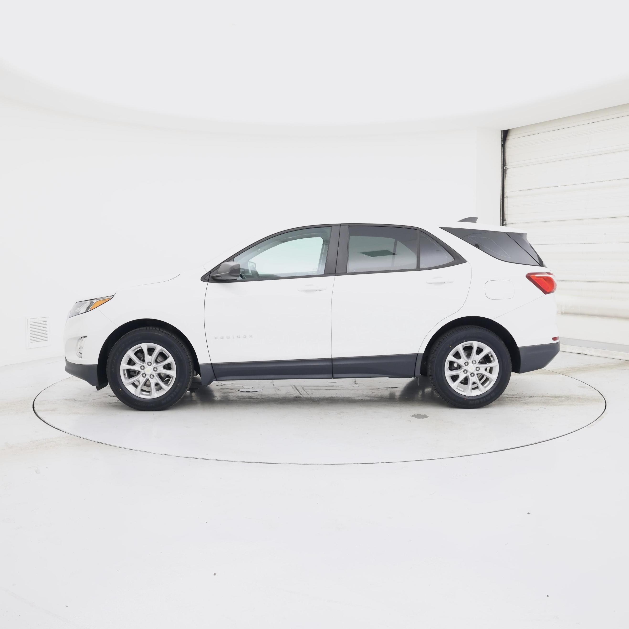 Thumbnail: 2020 Chevrolet Equinox - 3