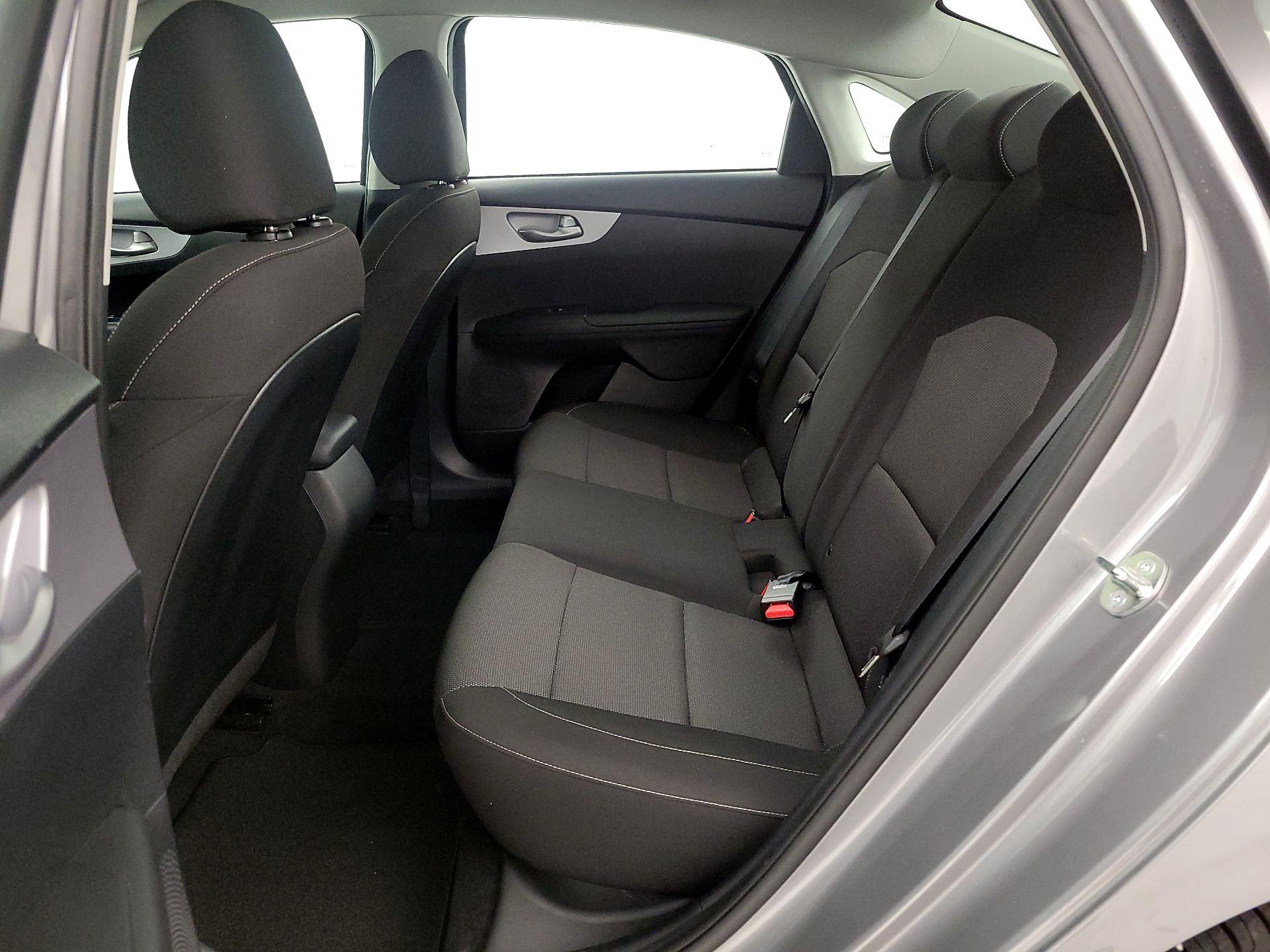 Thumbnail: 2023 Kia Forte - 19