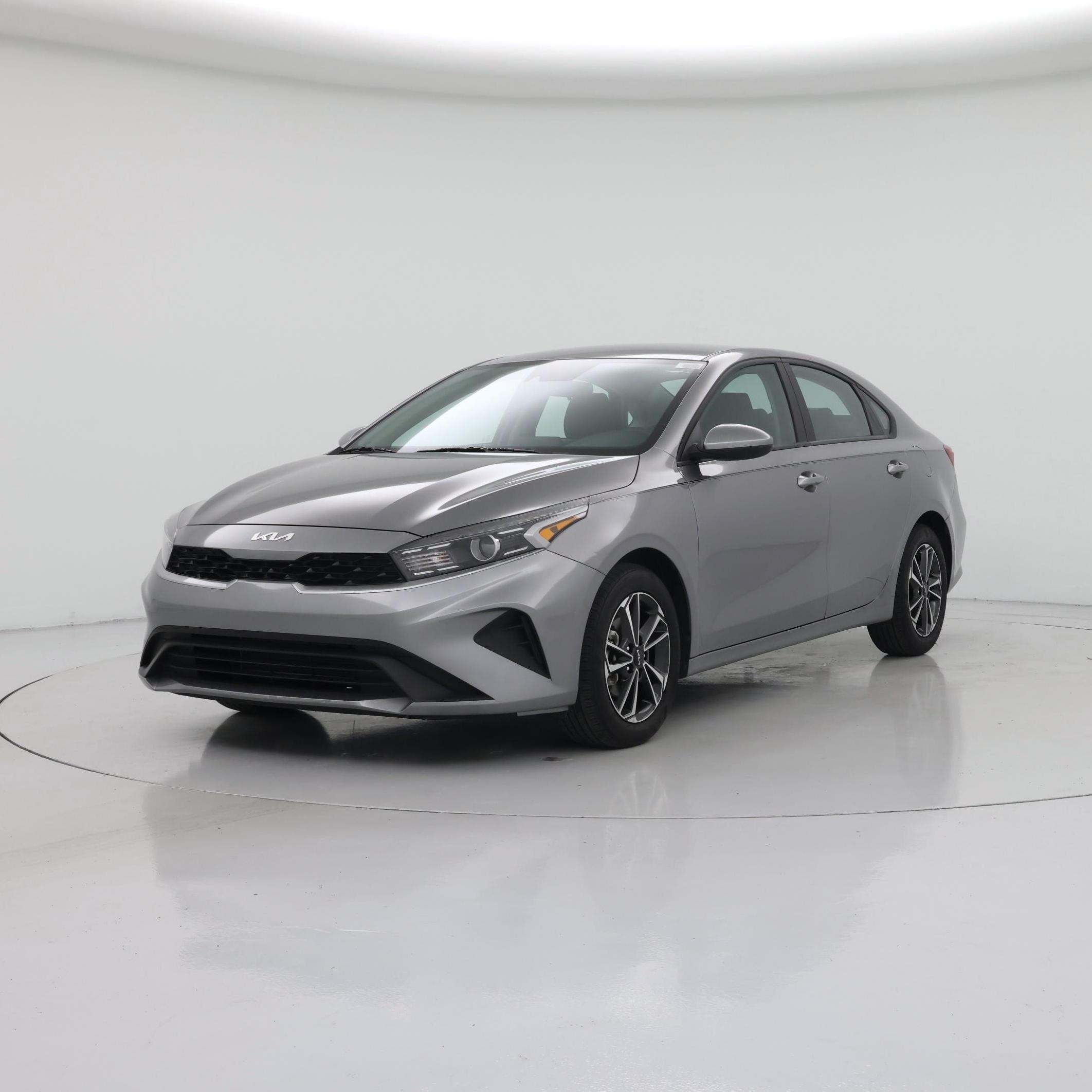 Thumbnail: 2023 Kia Forte - 4