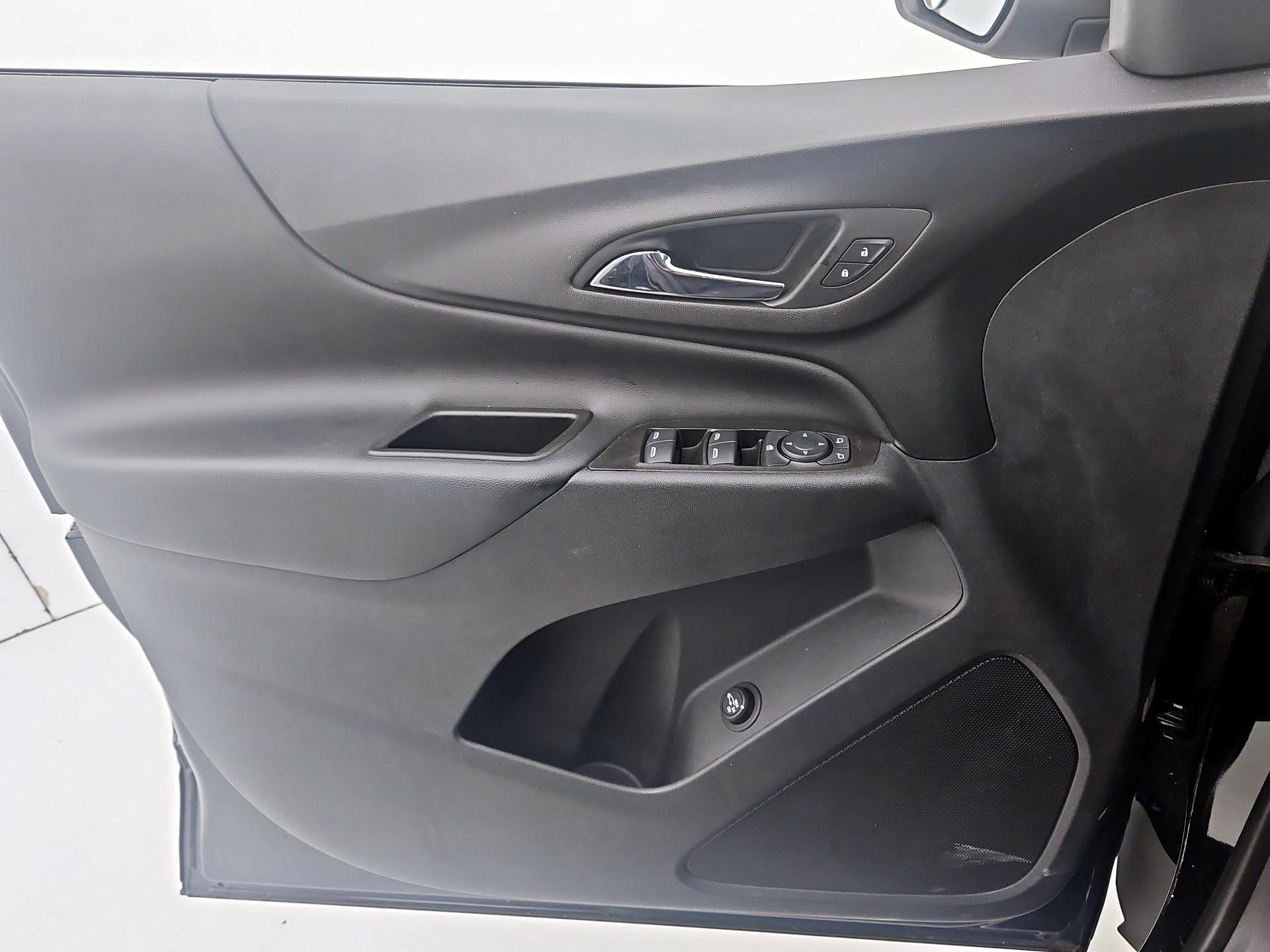 Thumbnail: 2021 Chevrolet Equinox - 12