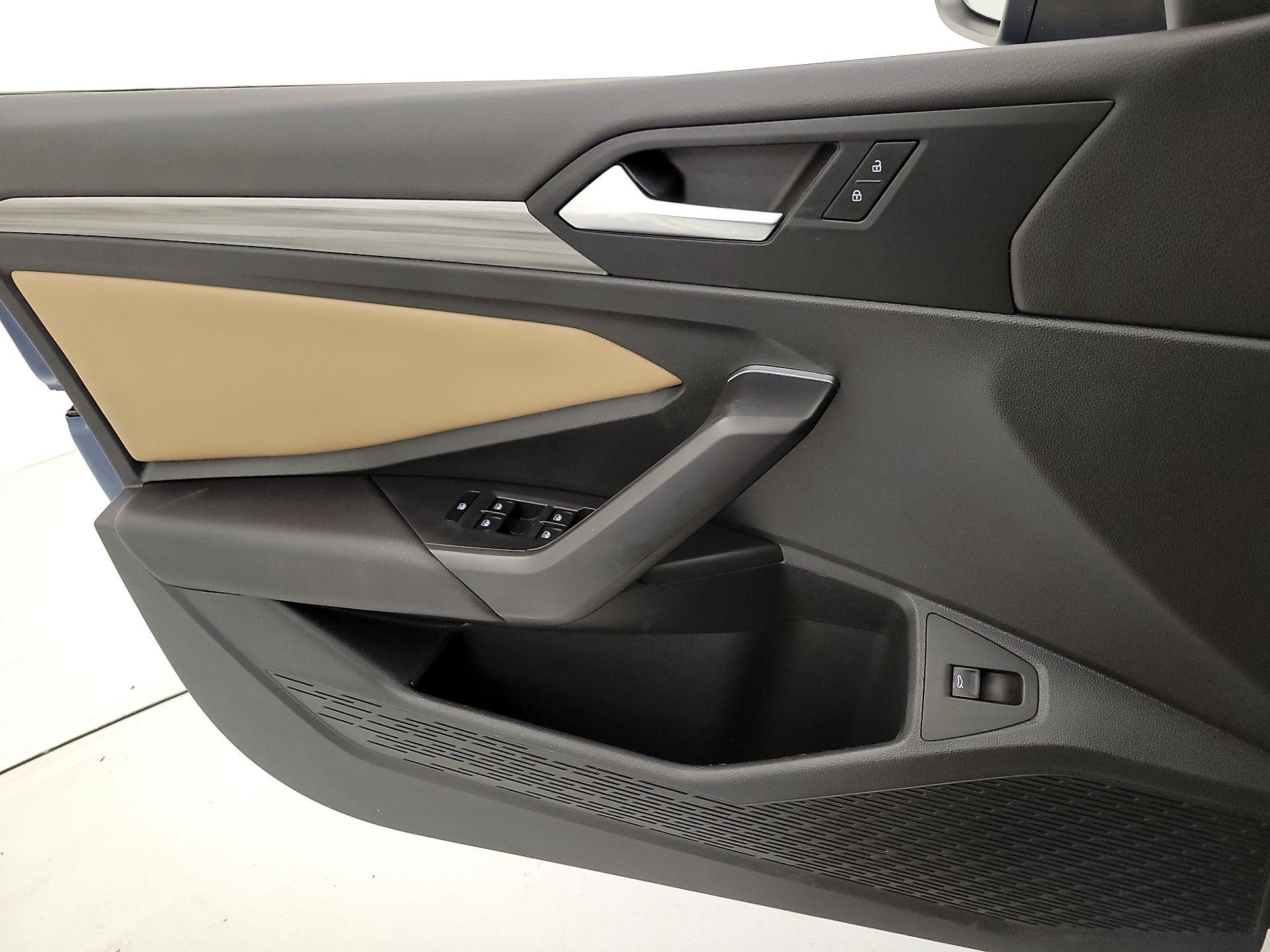 Thumbnail: 2020 Volkswagen Jetta - 12