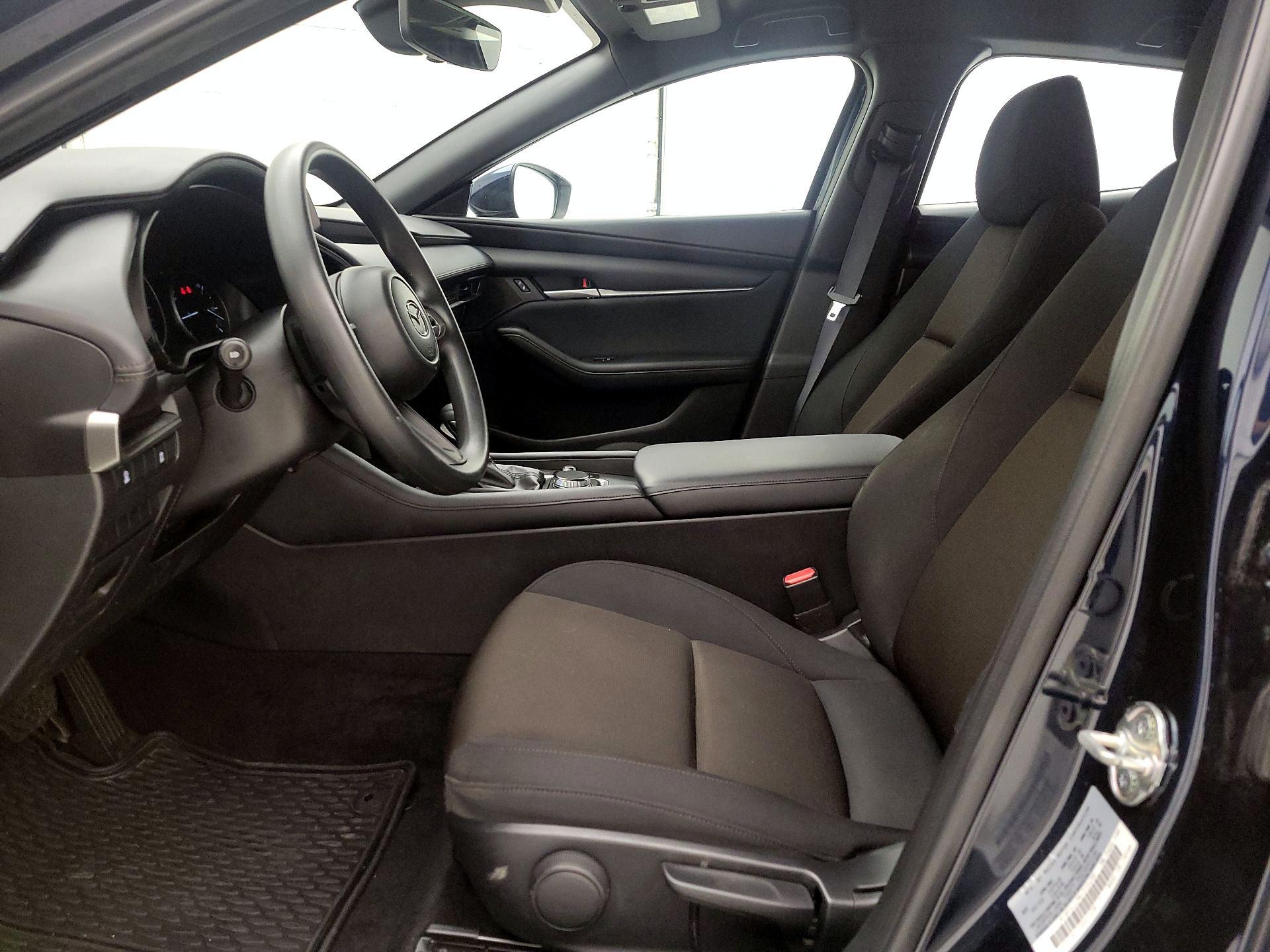 Thumbnail: 2022 Mazda Mazda3 - 11