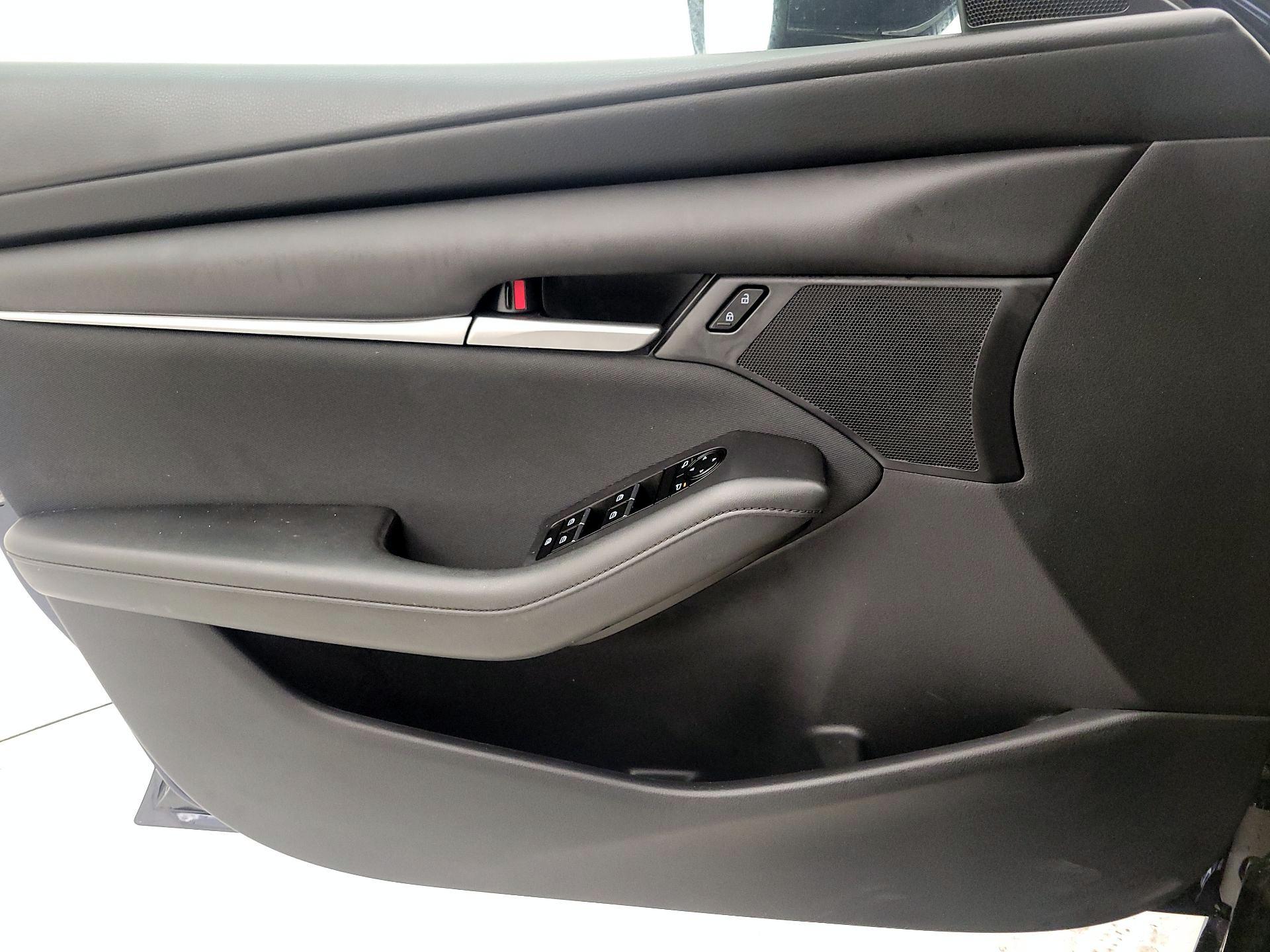 Thumbnail: 2022 Mazda Mazda3 - 12