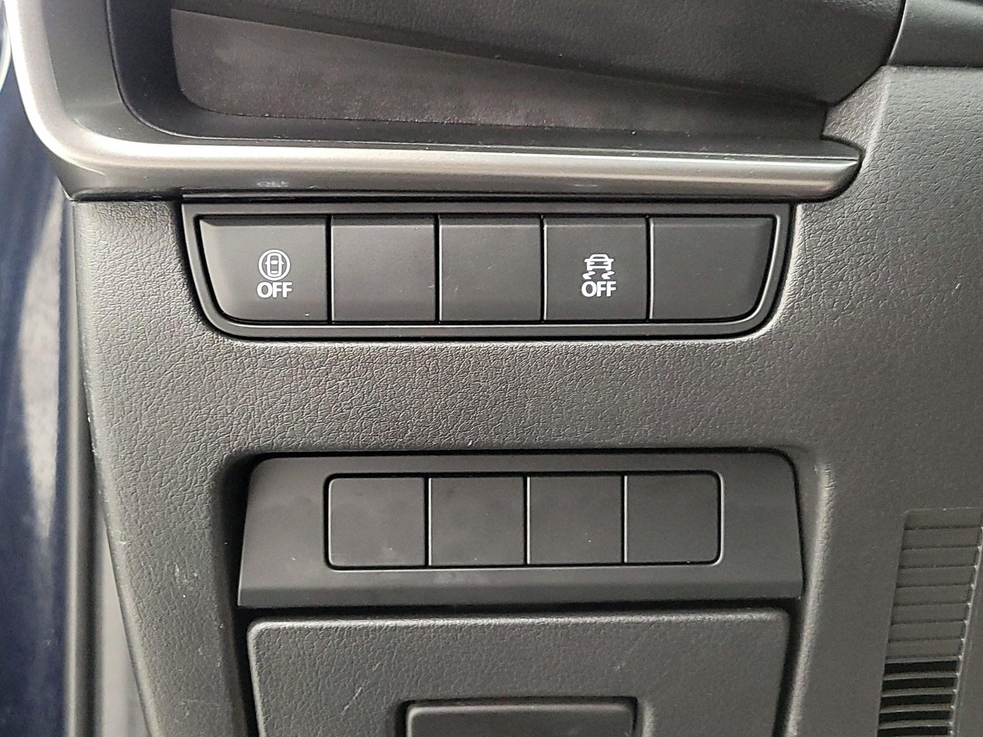 Thumbnail: 2022 Mazda Mazda3 - 13